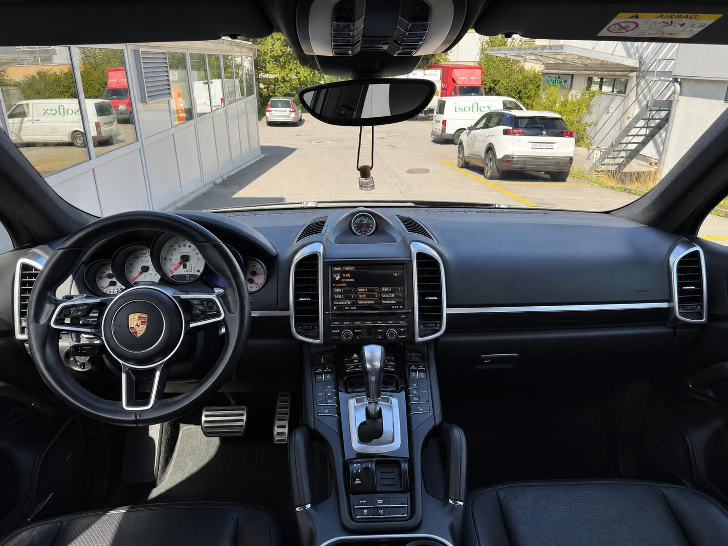 PORSCHE Cayenne S Diesel-image-9
