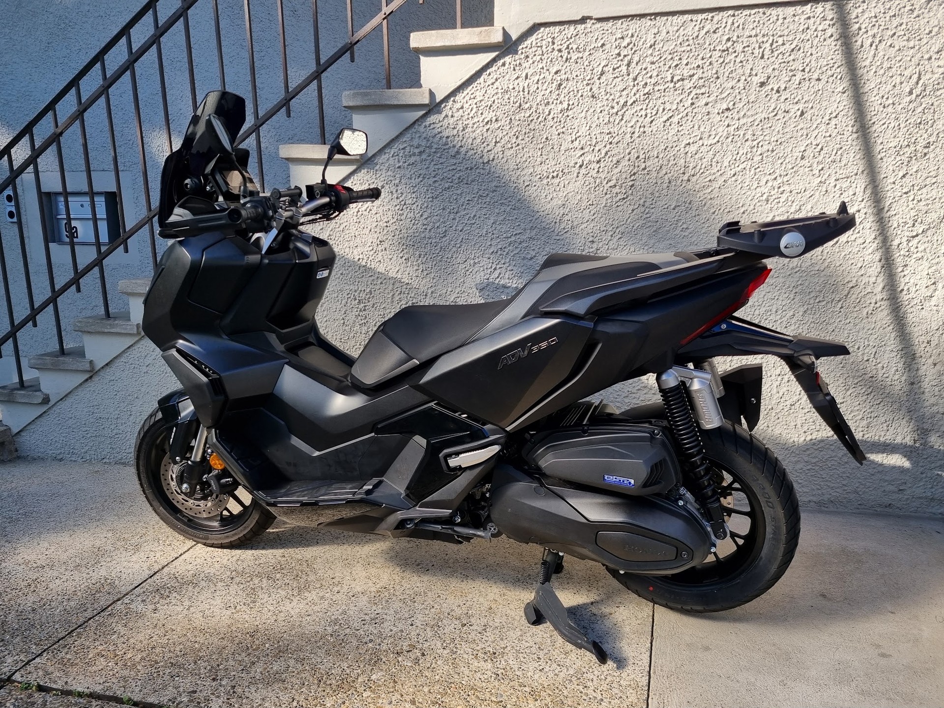 HONDA ADV 350-image-2