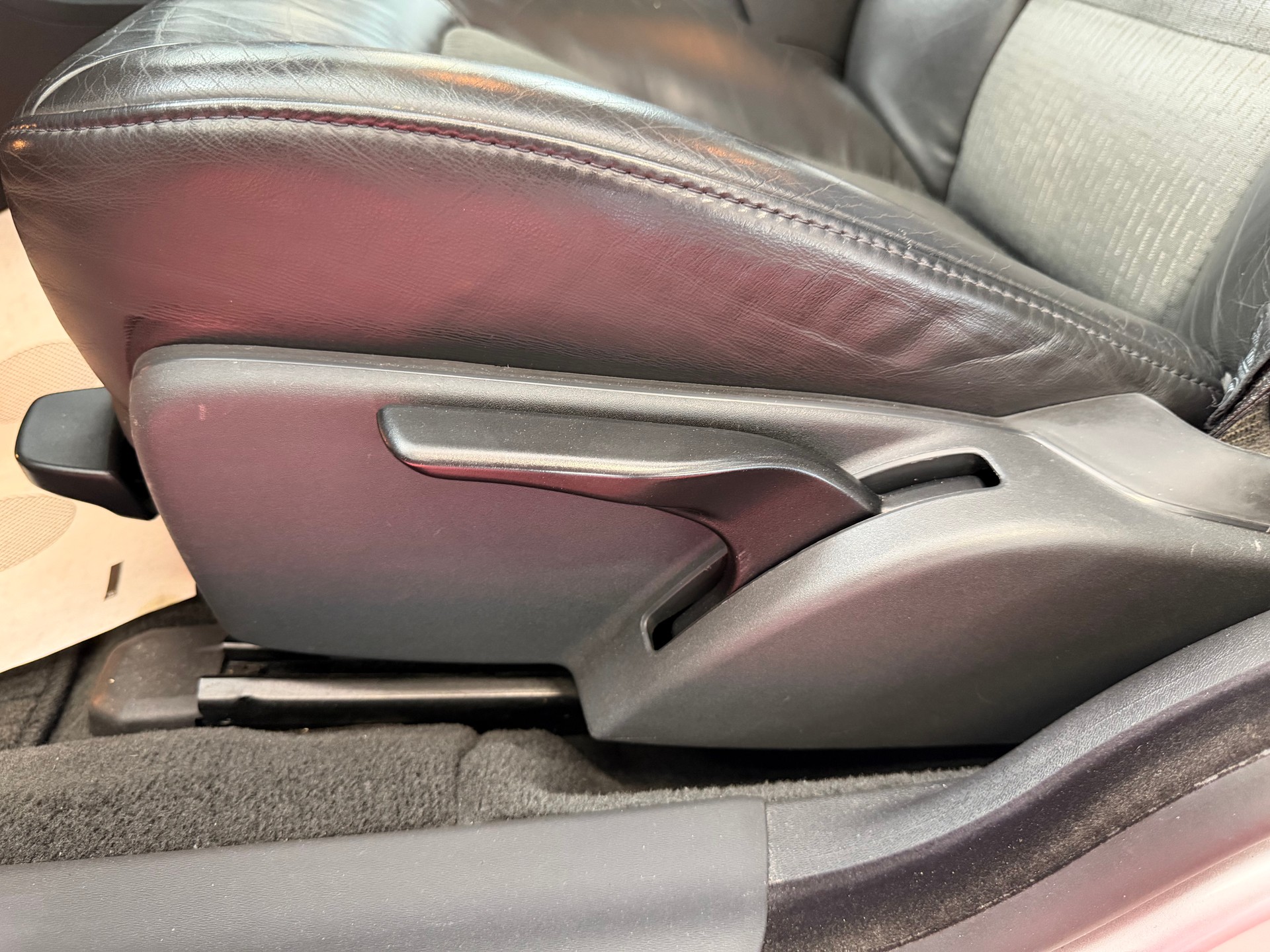 VOLVO V70 D5 Momentum Geartronic-image-16