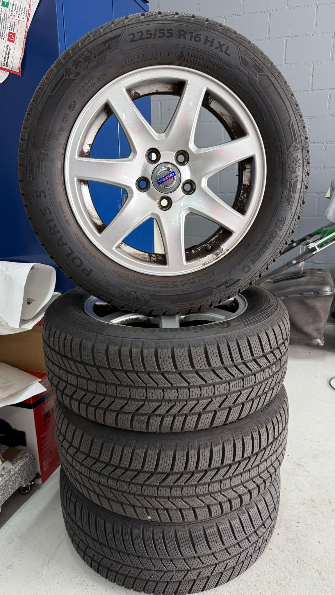 VOLVO V70 D5 Momentum Geartronic-image-28