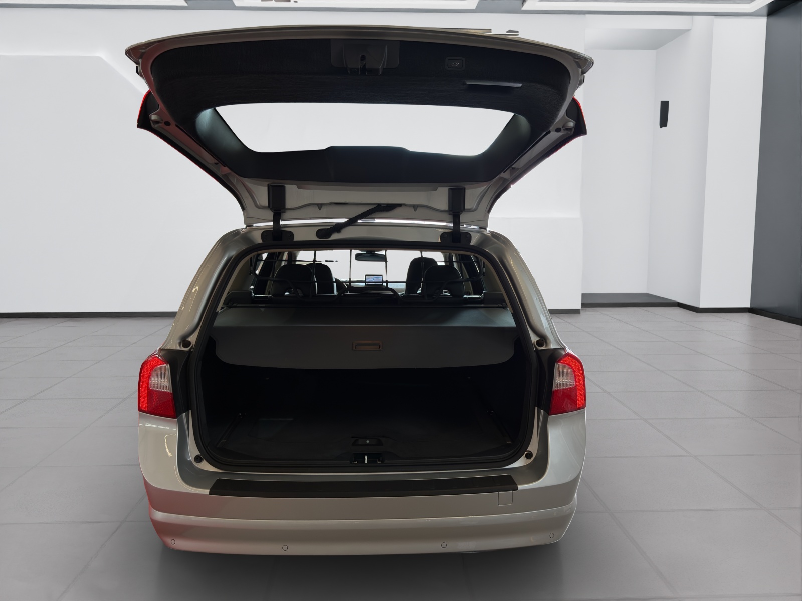 VOLVO V70 D5 Momentum Geartronic-image-26