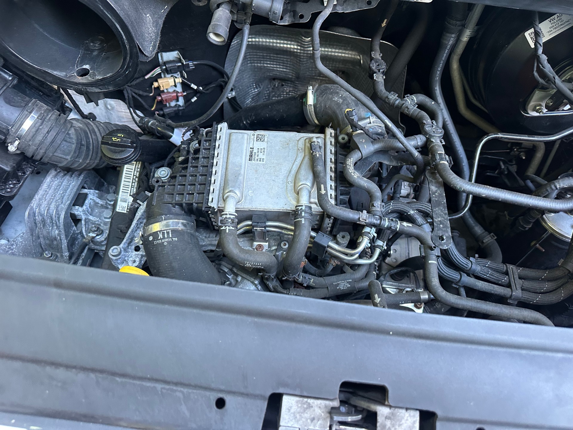 VW Crafter 35L 2.0 TDI L5 4Motion-image-1