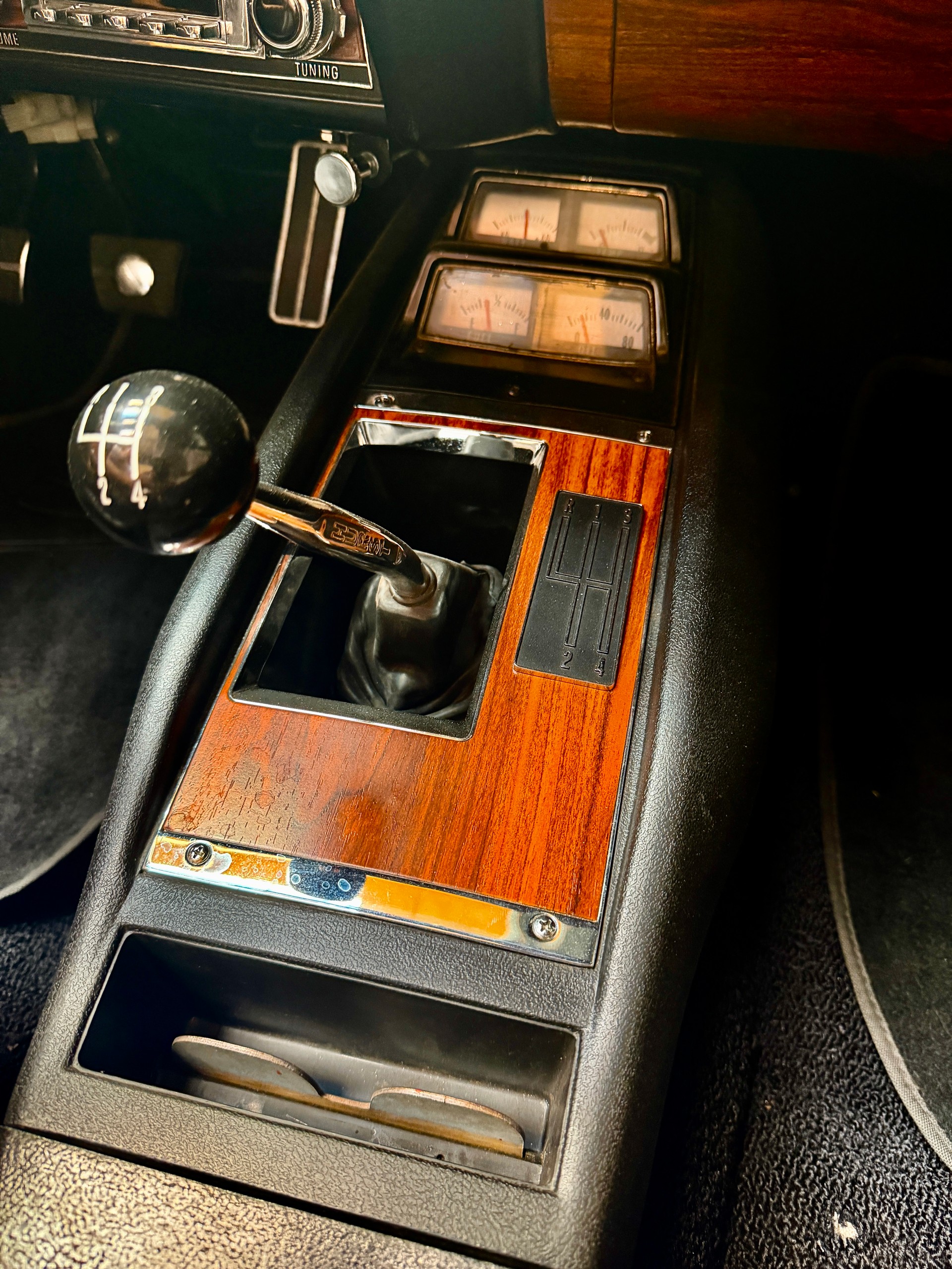 CHEVROLET SS-image-11