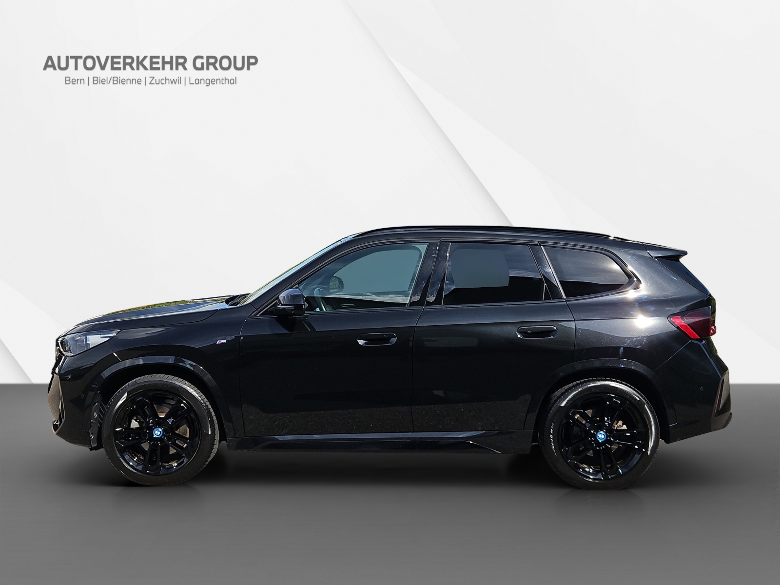 BMW iX1 xDrive 30 M Sport-image-3