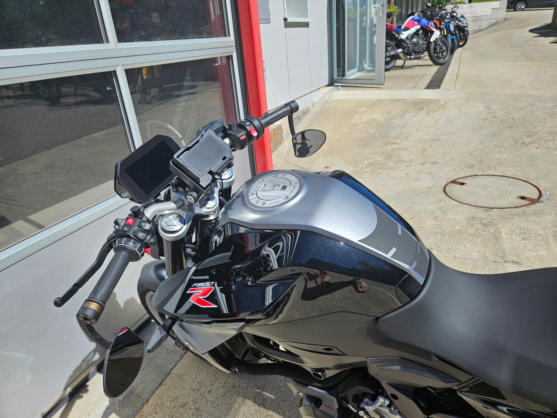 BMW F 900 R ABS-image-10