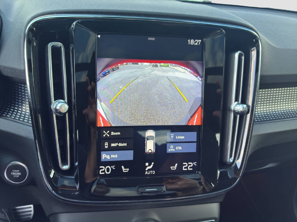 VOLVO XC40 2.0 T4 R-Design AWD-image-10