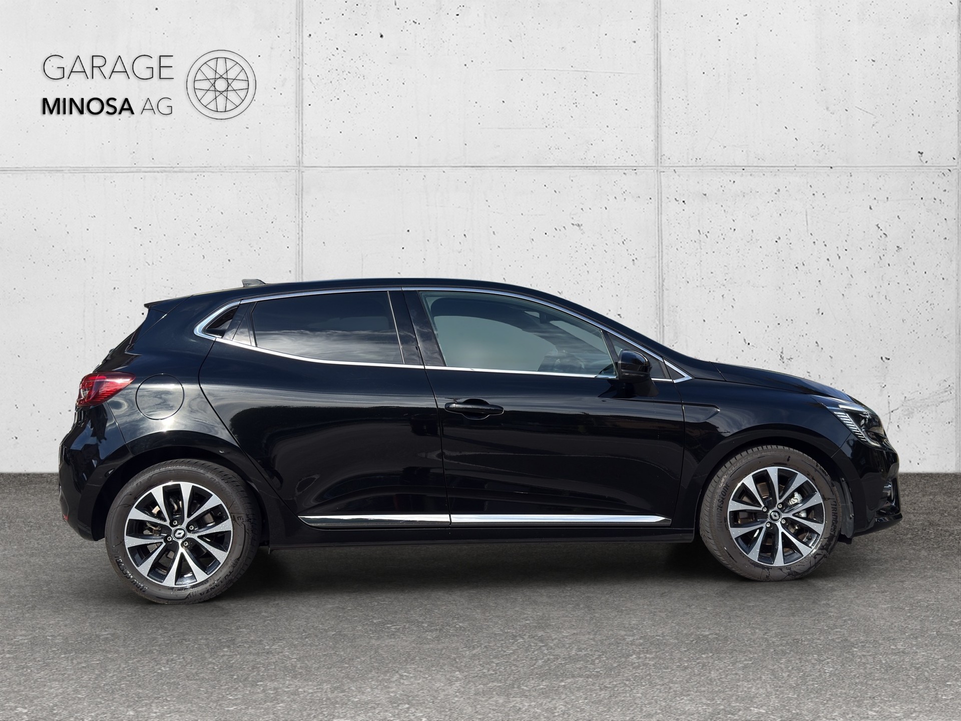 RENAULT Clio 1.6 E-Tech Techno-image-5