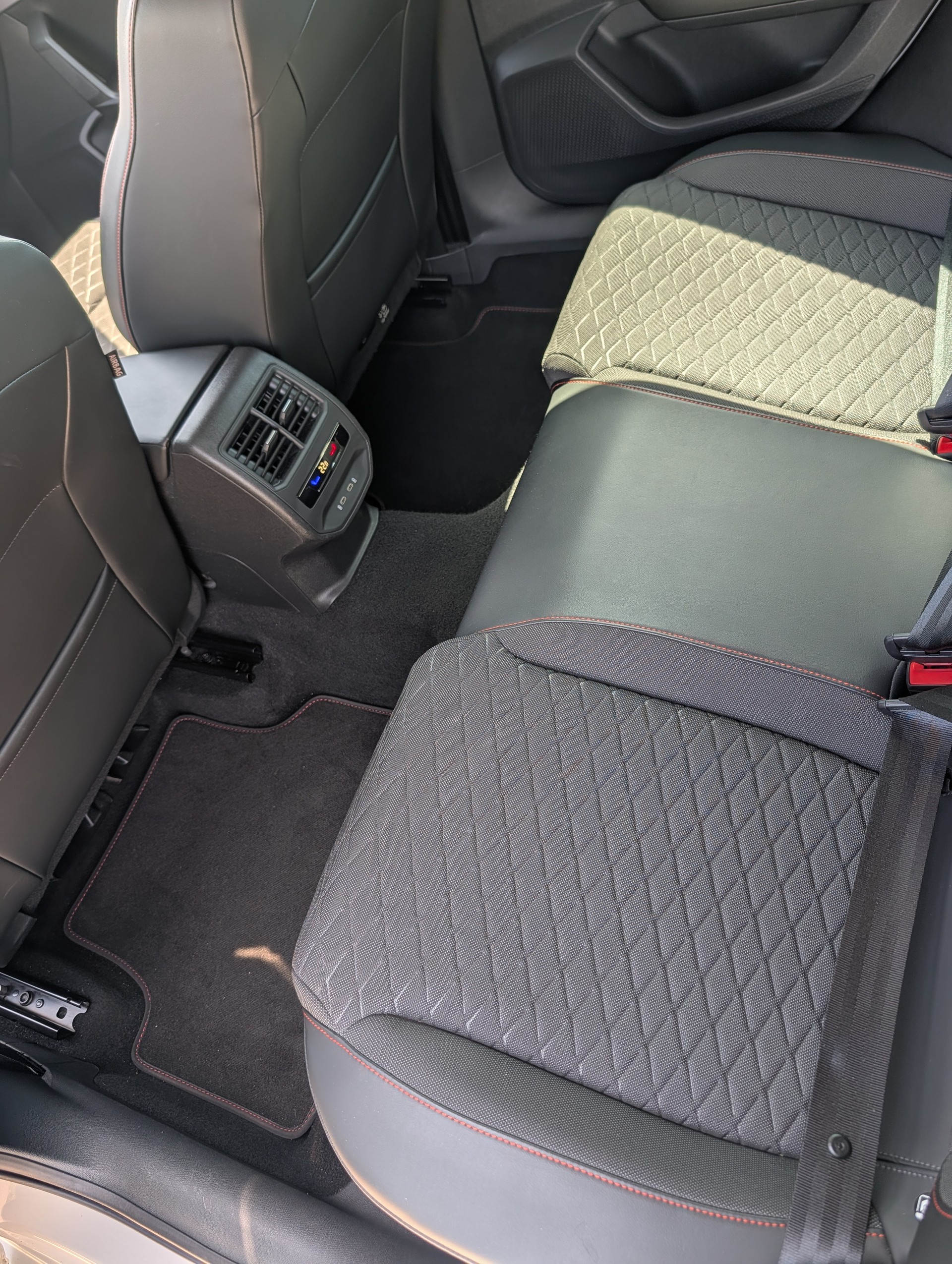 SEAT 1.5 TSI Hola FR-image-9