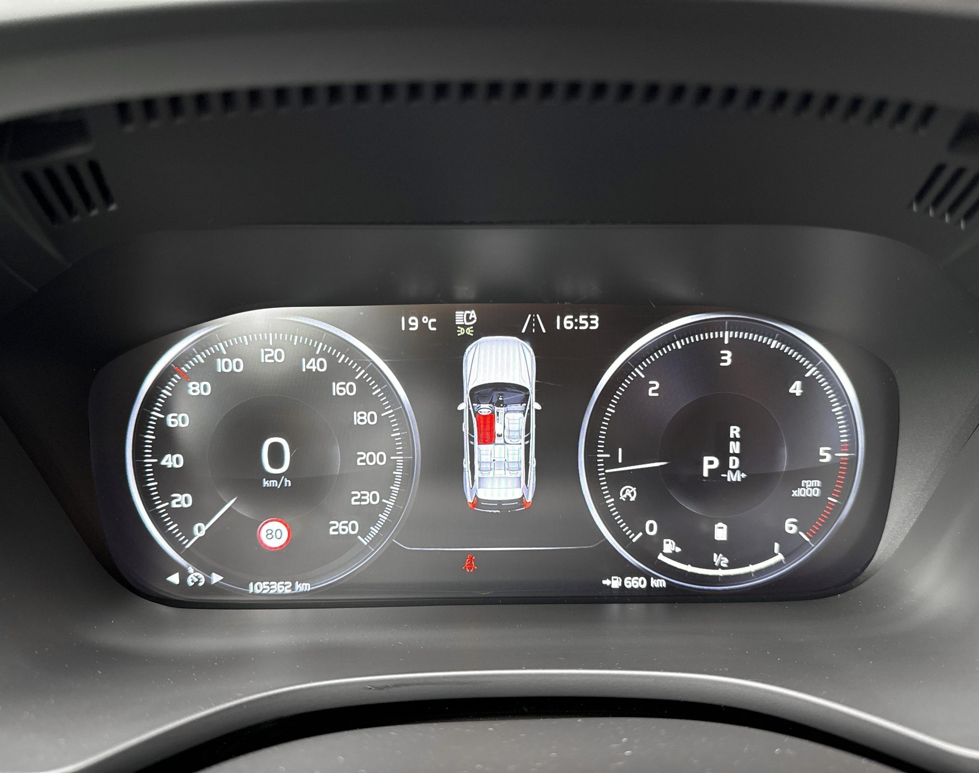 VOLVO XC60 2.0 B4 MH Momentum AWD-image-13