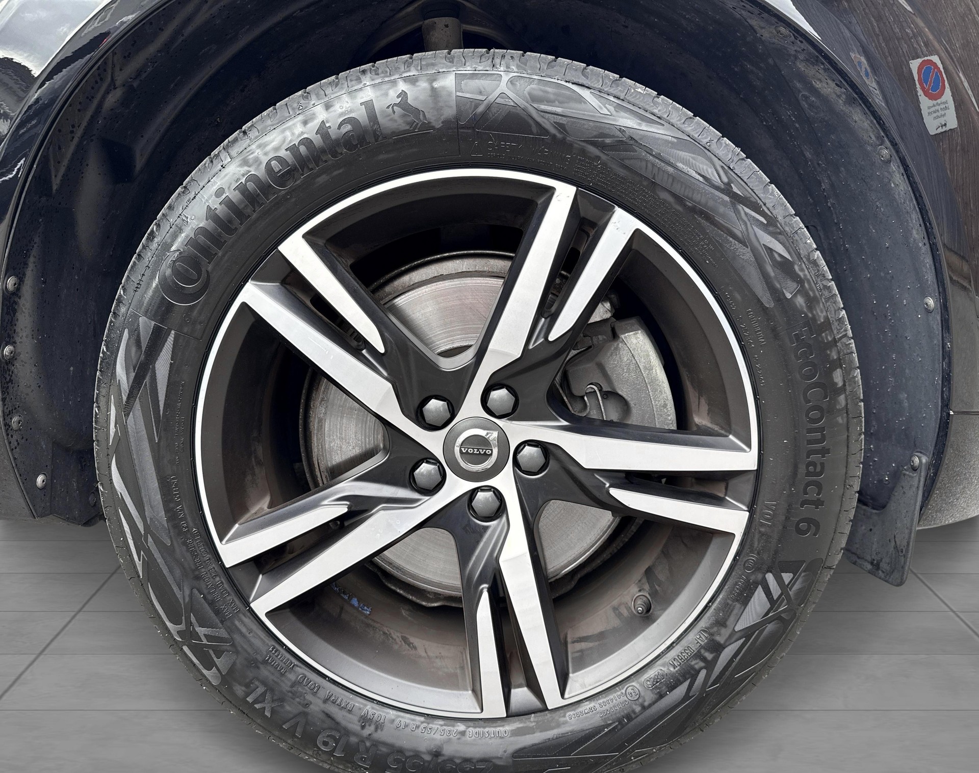 VOLVO XC60 2.0 B4 MH Momentum AWD-image-10