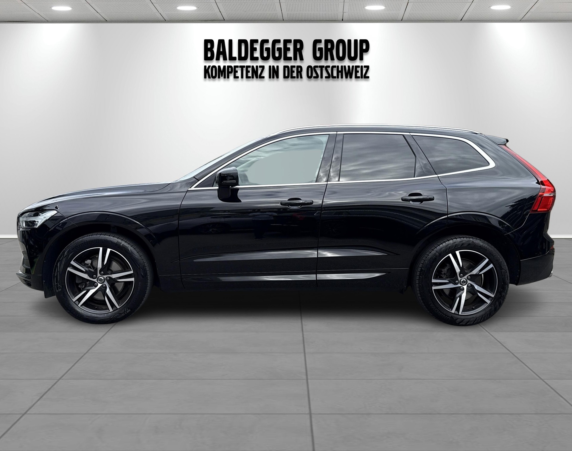 VOLVO XC60 2.0 B4 MH Momentum AWD-image-8