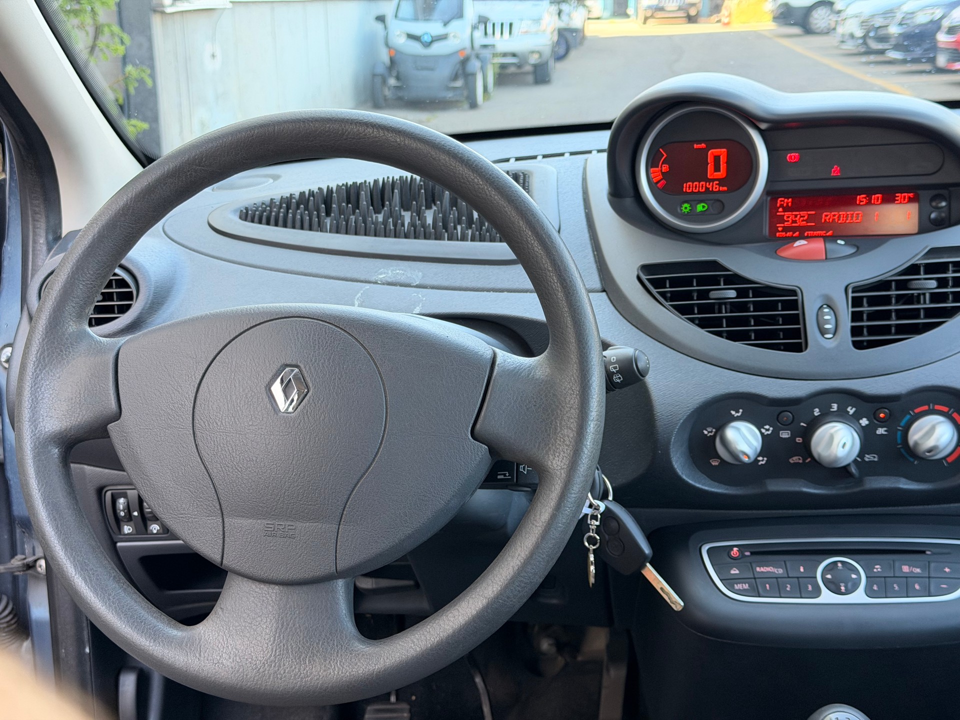RENAULT Twingo 1.2 16V Expression-image-13