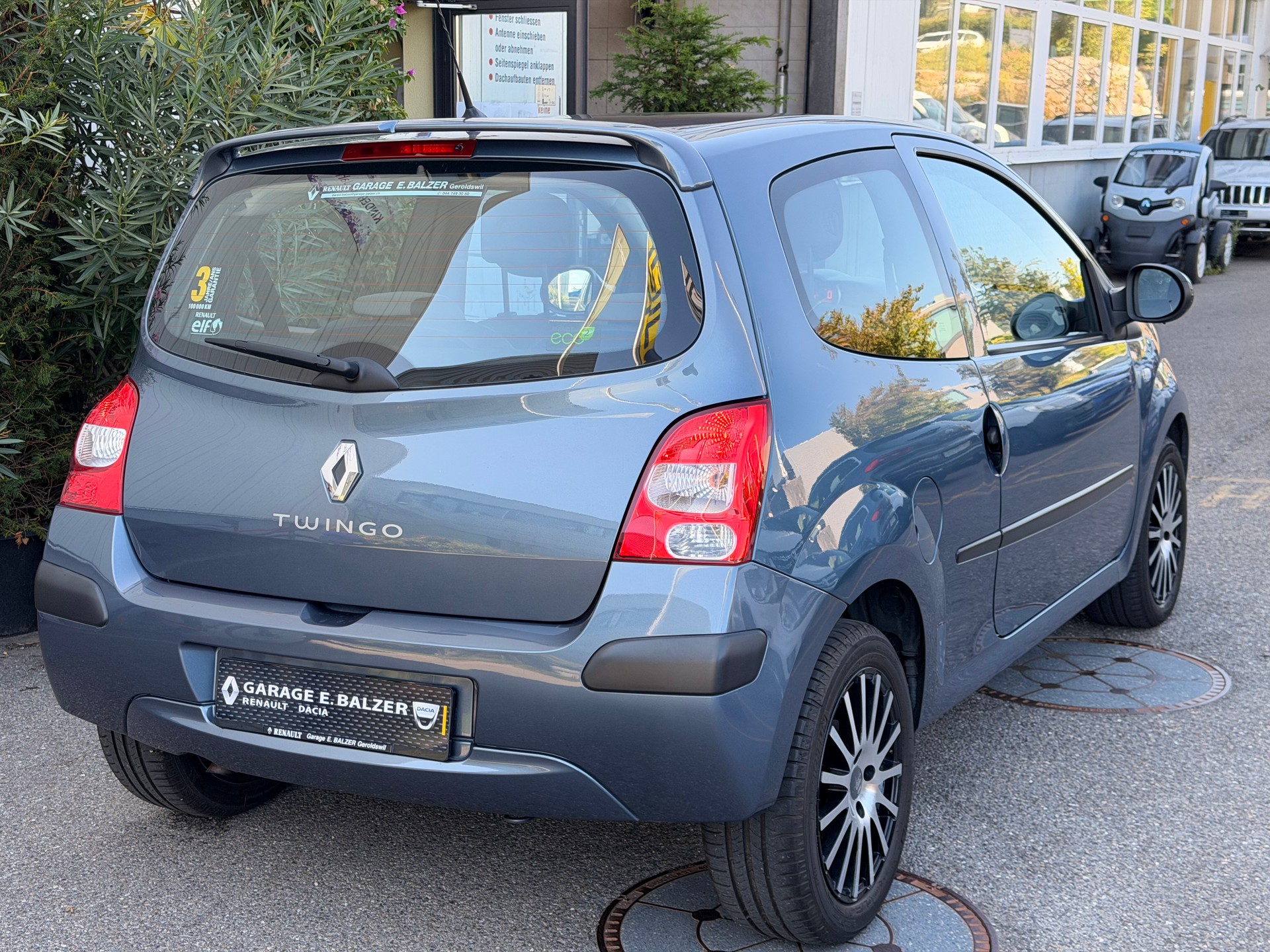 RENAULT Twingo 1.2 16V Expression-image-3