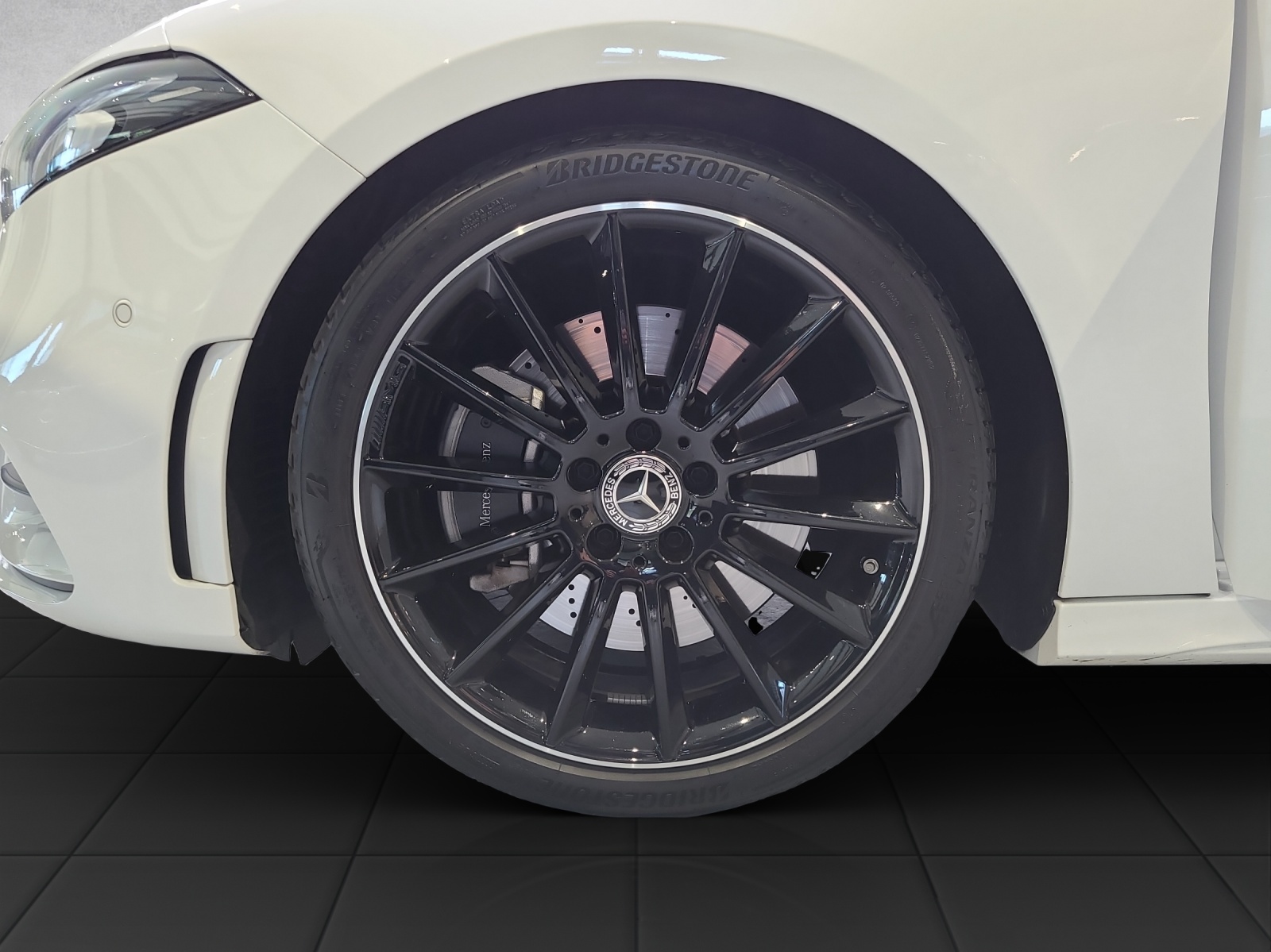 MERCEDES-BENZ A 250 AMG Line 4m-image-5