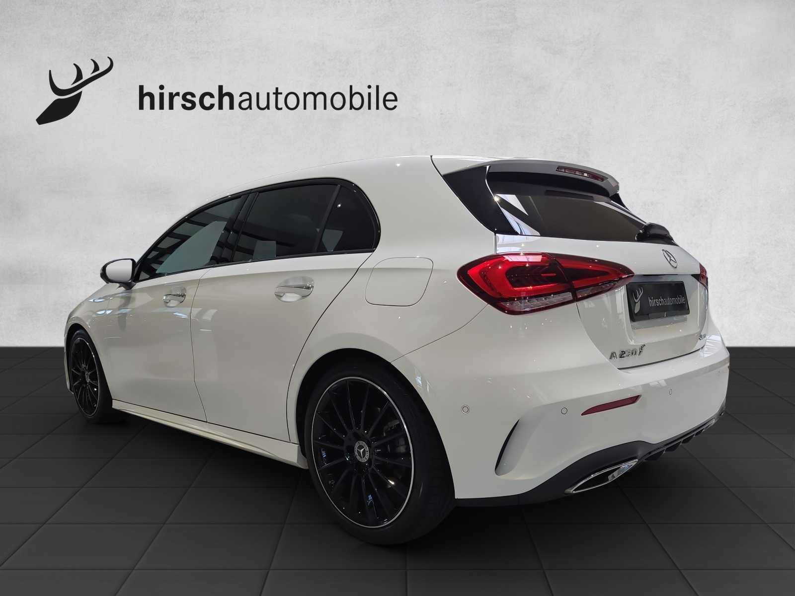 MERCEDES-BENZ A 250 AMG Line 4m-image-6