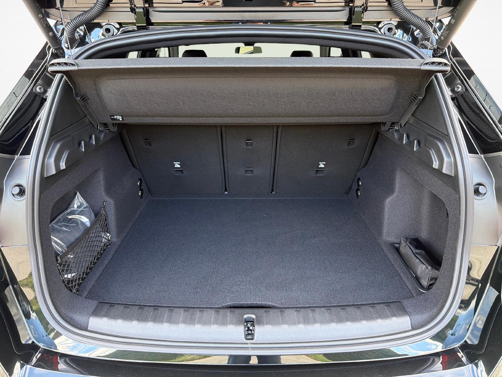 BMW X1 23d xDrive paddles-image-12