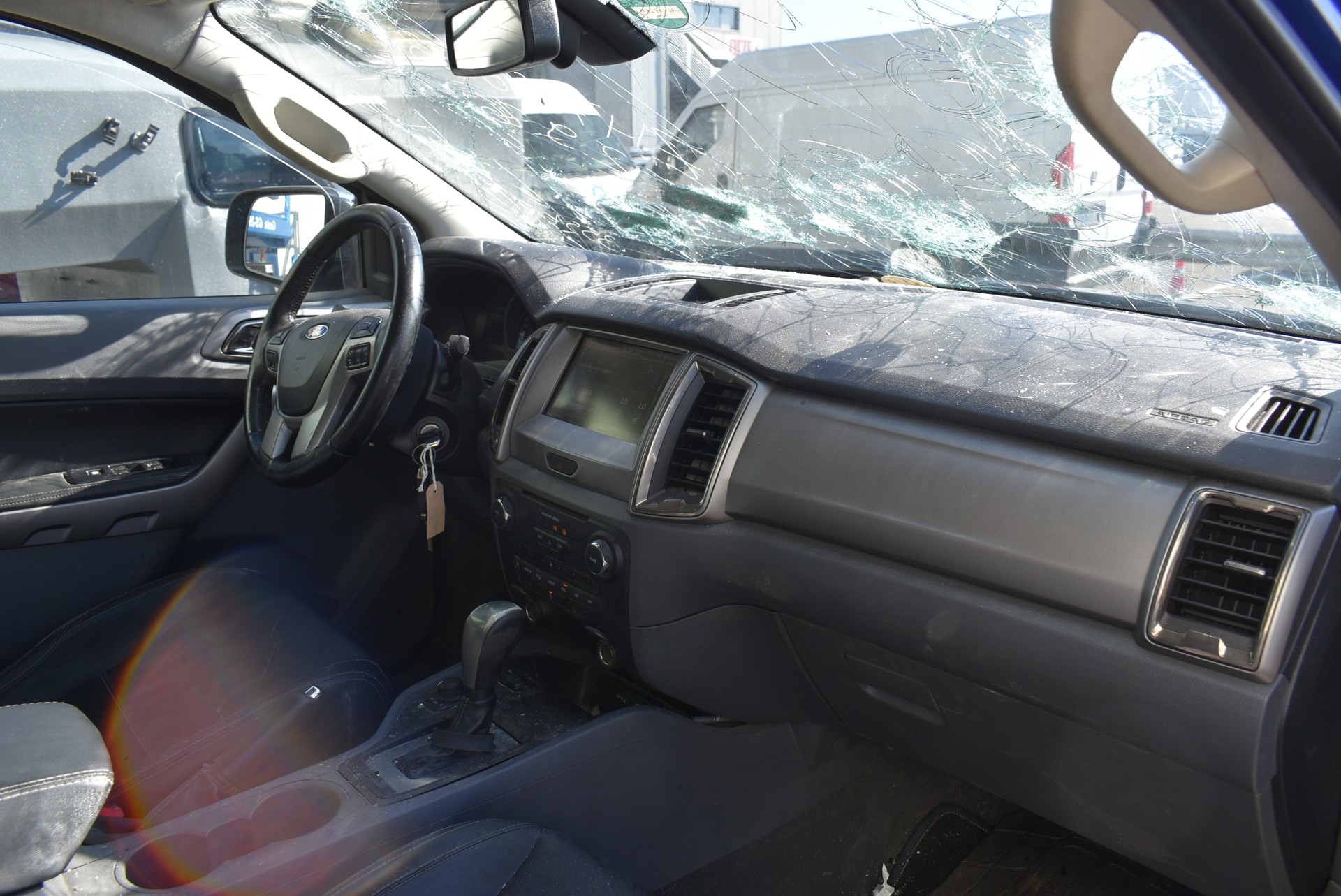 FORD Ranger LTD 2.2 TDCi 4x4 A-image-11