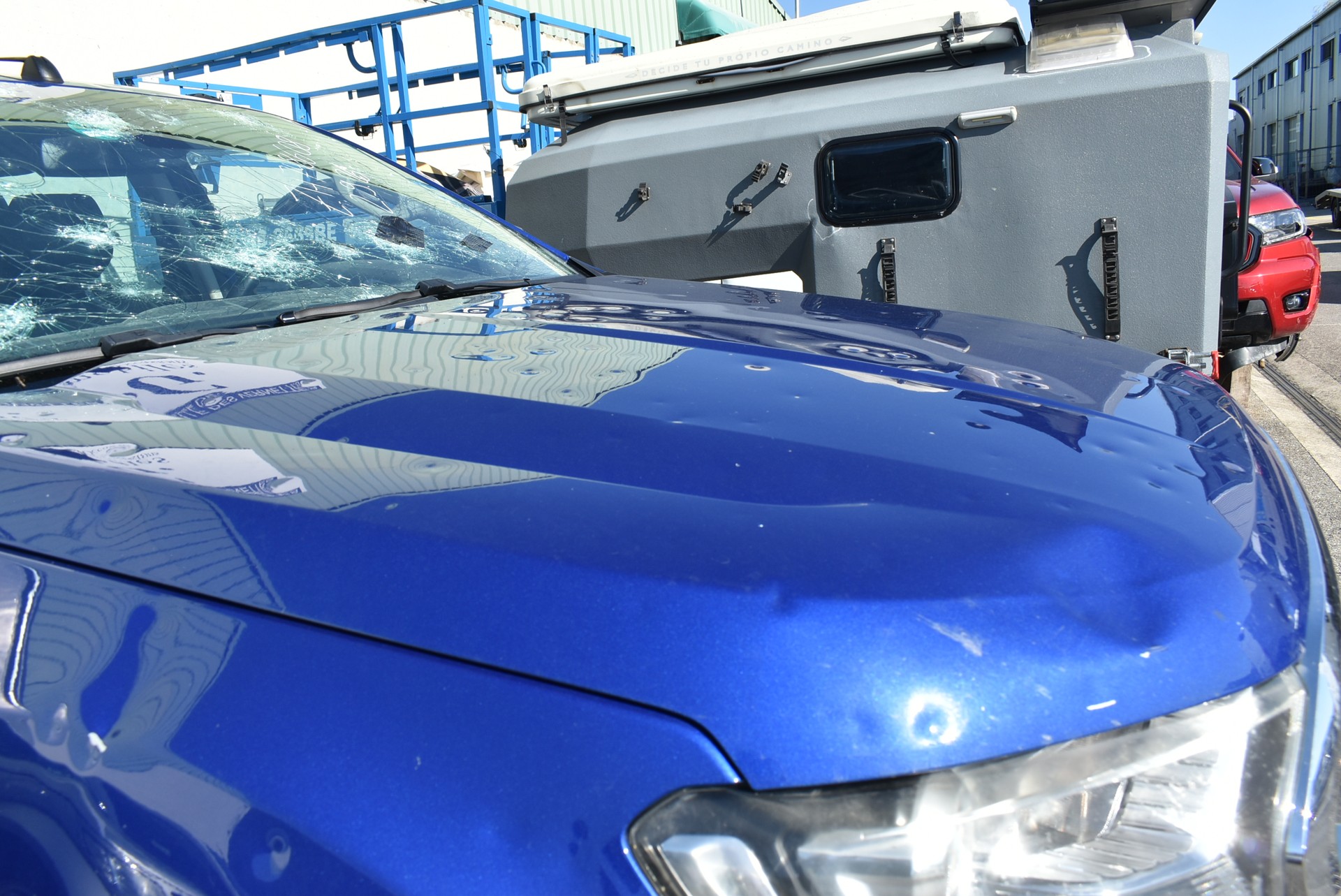 FORD Ranger LTD 2.2 TDCi 4x4 A-image-9
