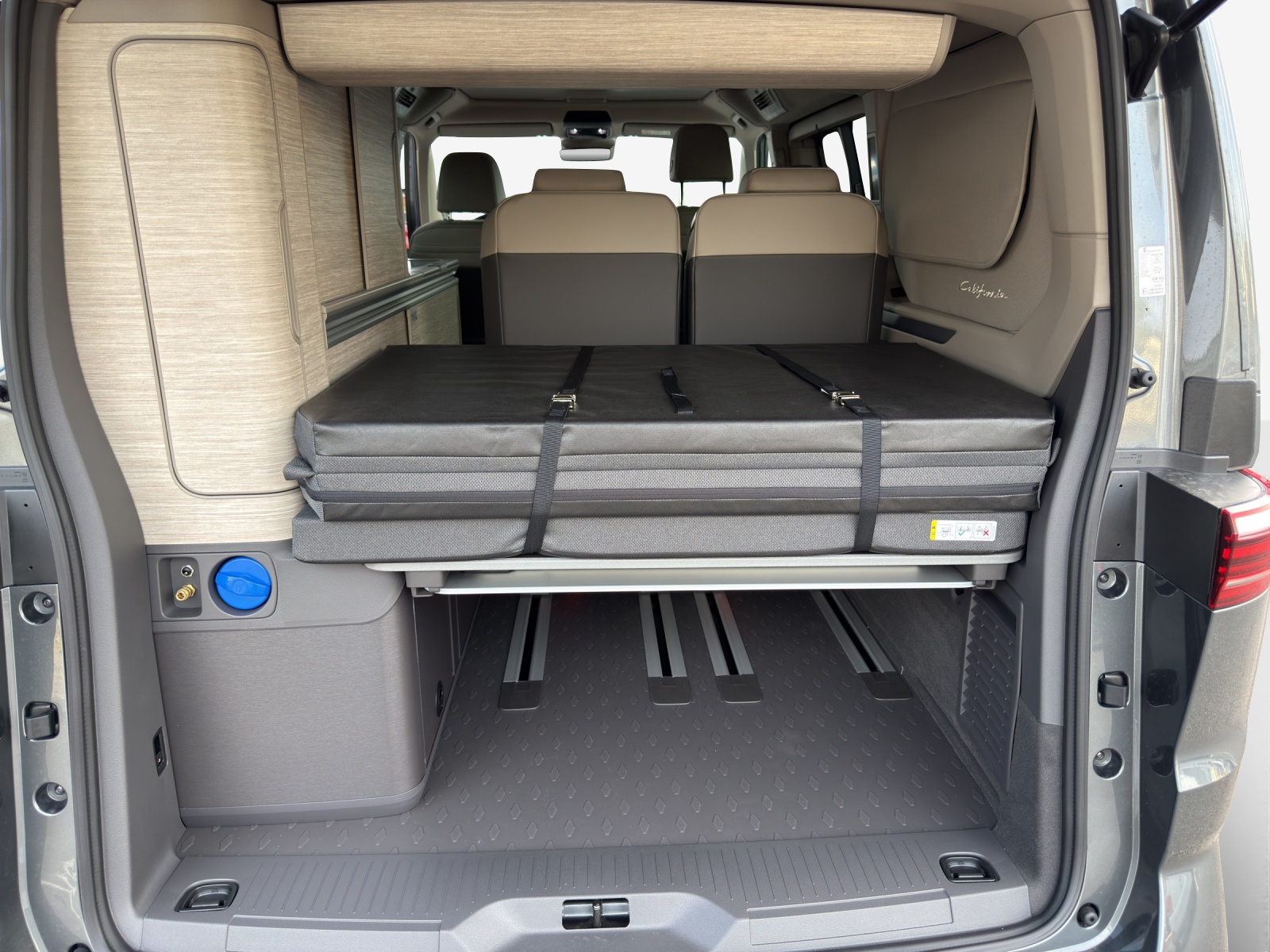 VW California 2.0 TDI Ocean Liberty-image-12