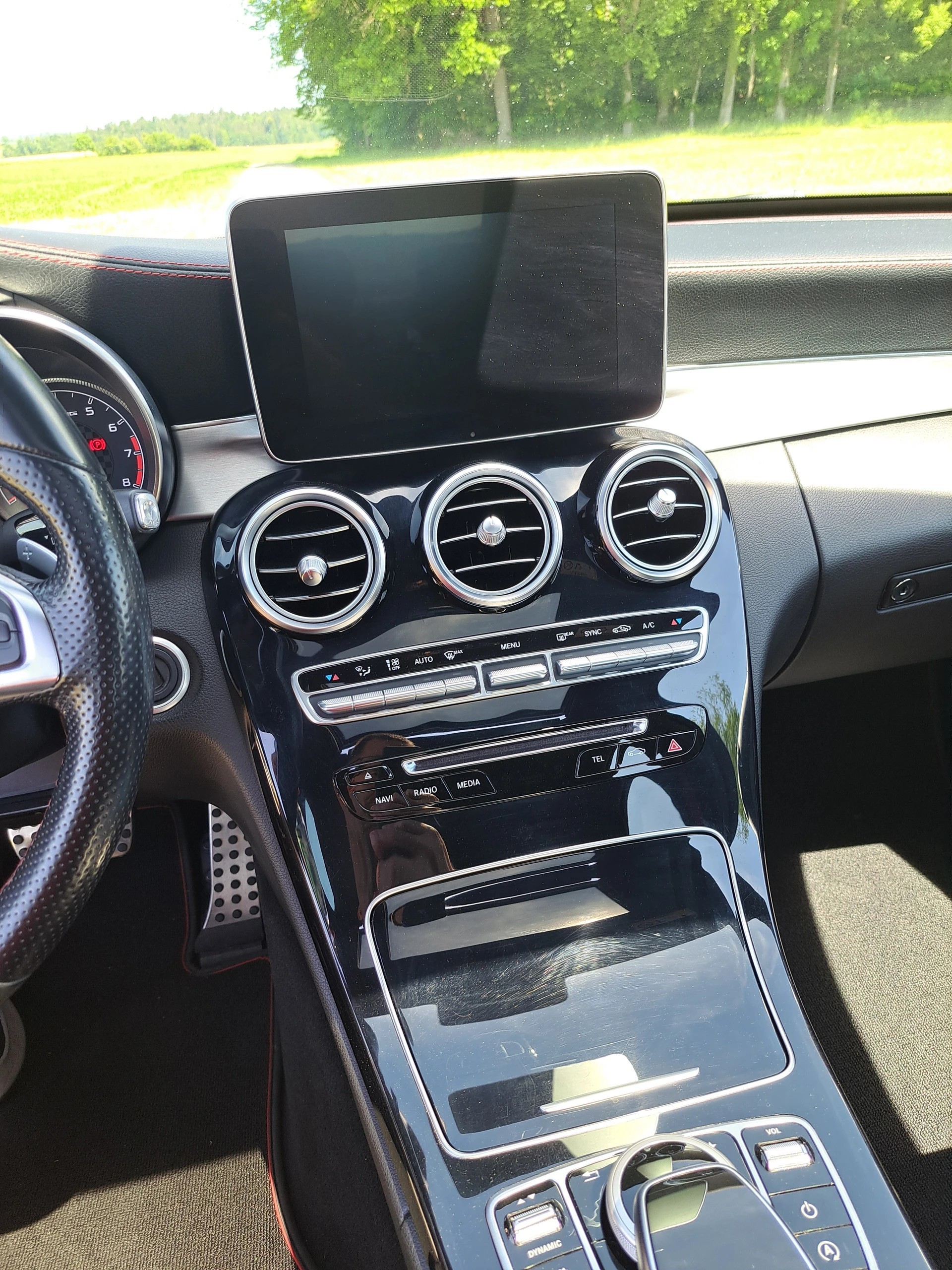 MERCEDES-BENZ C 43 AMG-image-7