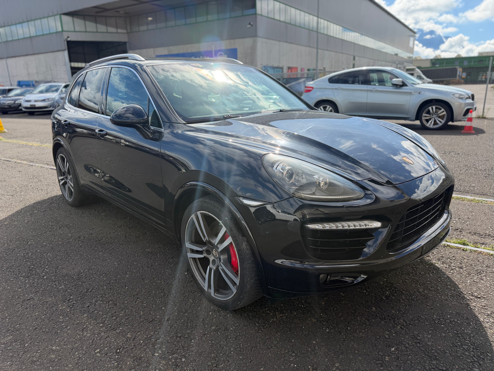 PORSCHE Cayenne Turbo-image-7