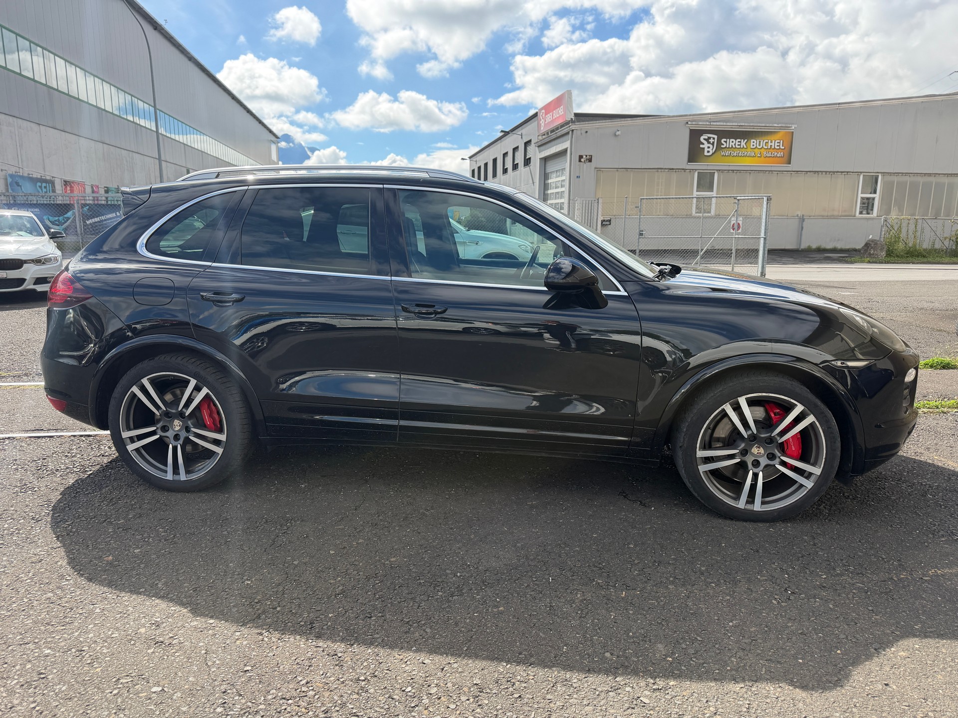 PORSCHE Cayenne Turbo-image-6