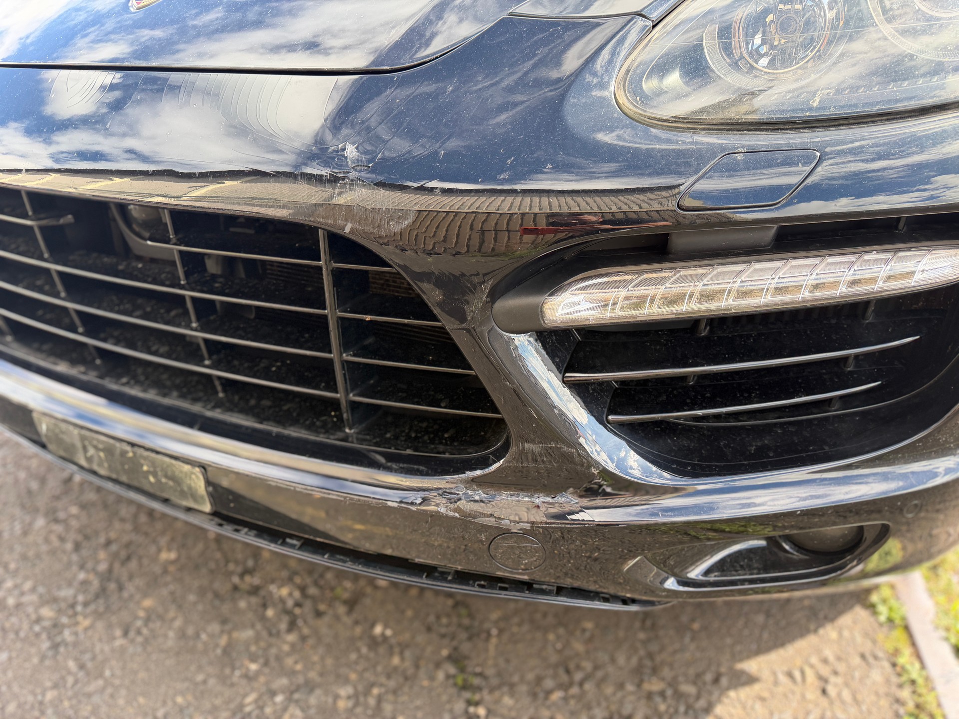 PORSCHE Cayenne Turbo-image-8