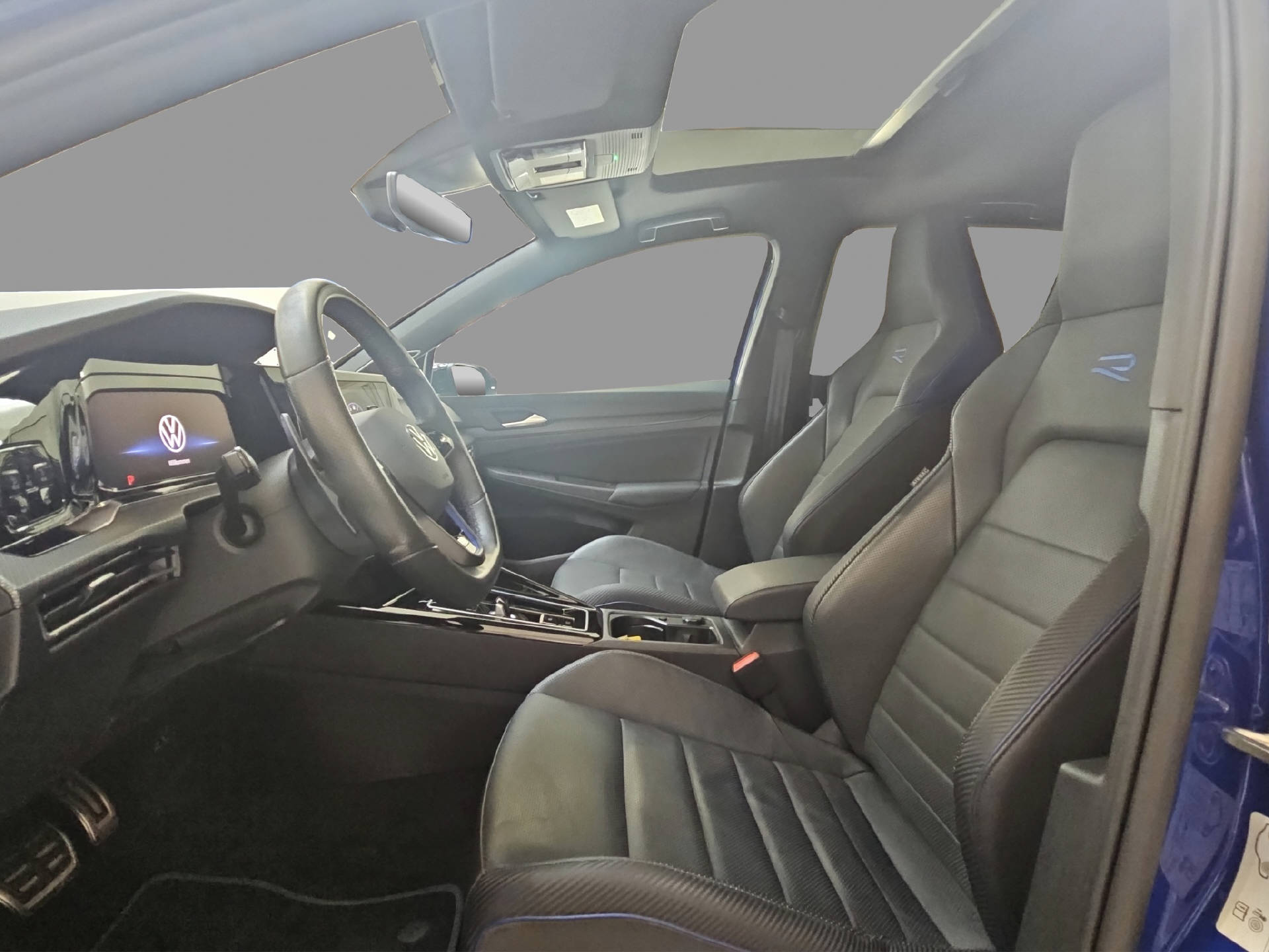 VW Golf VIII 2.0 TSI R Performance DSG 4motion-image-5