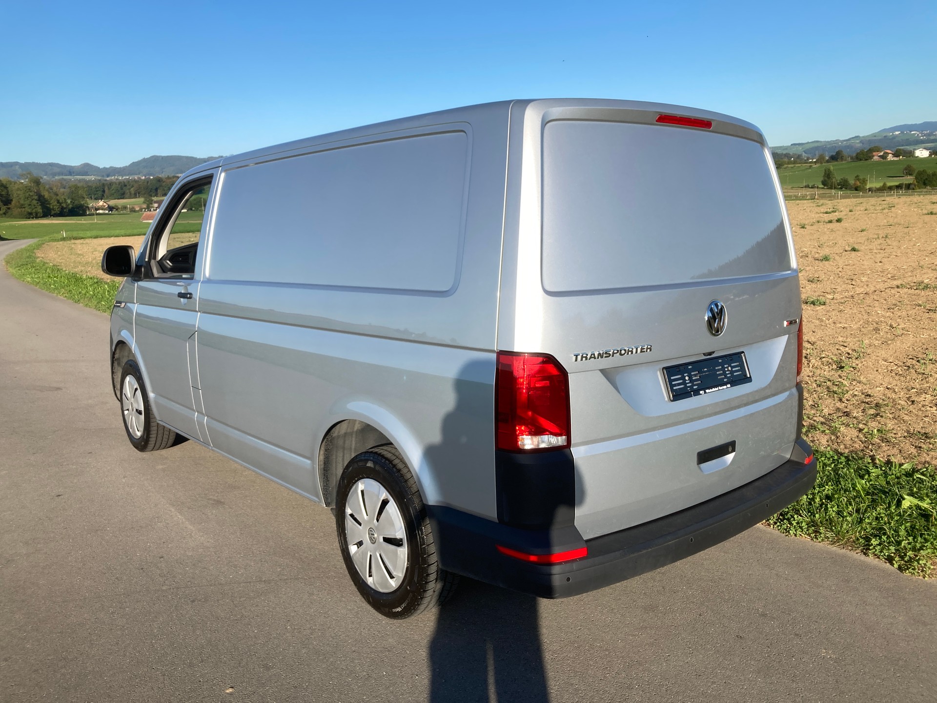 VW T6.1 2.0 TDI 4Motion DSG-image-3
