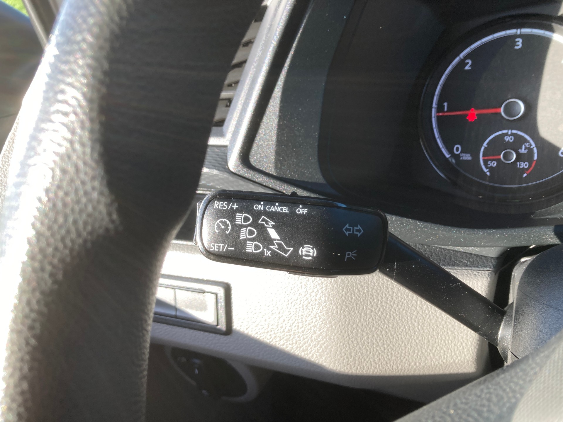 VW T6.1 2.0 TDI 4Motion DSG-image-13