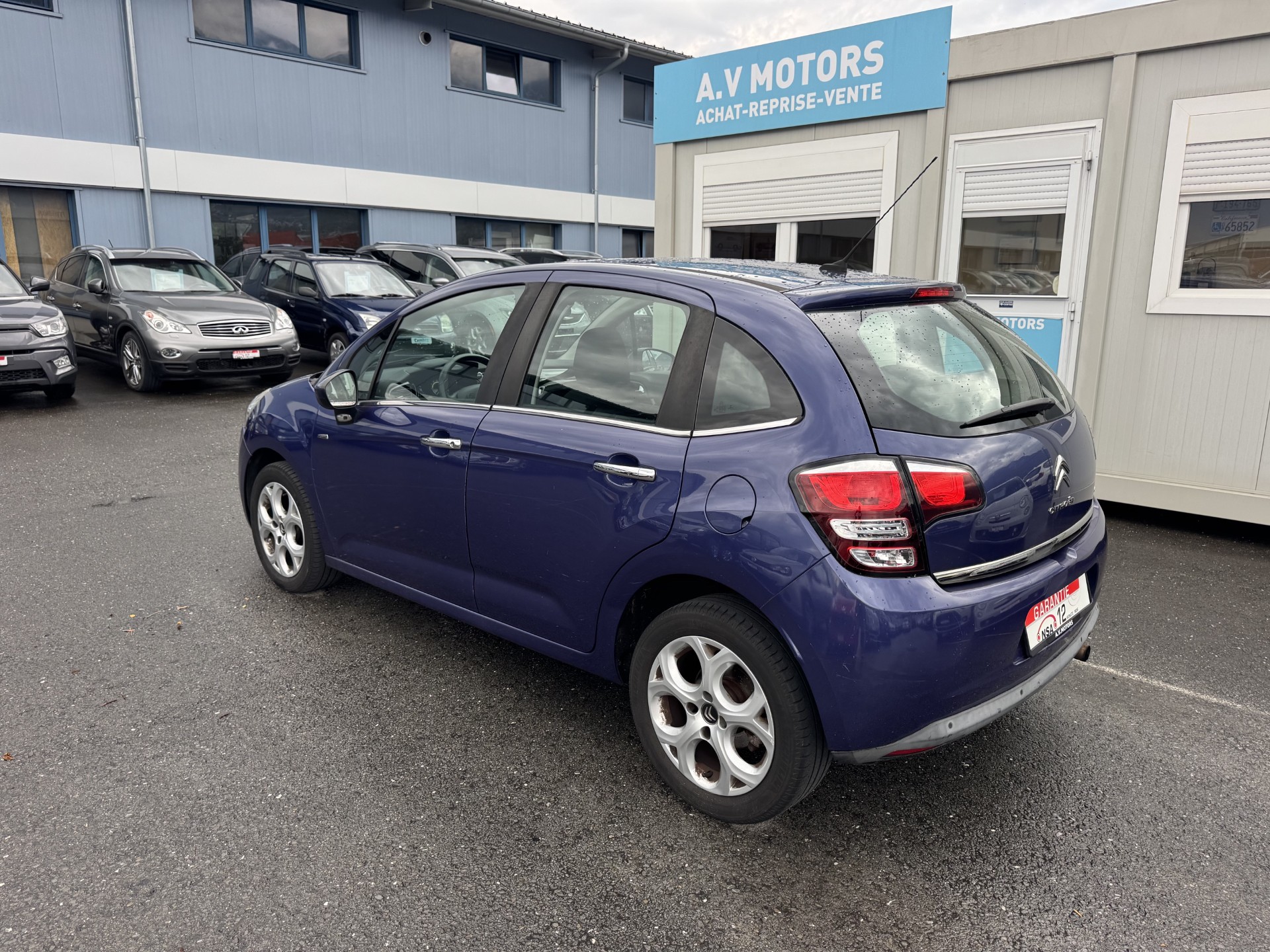 CITROEN C3 1.2i PureTech Exclusive-image-3