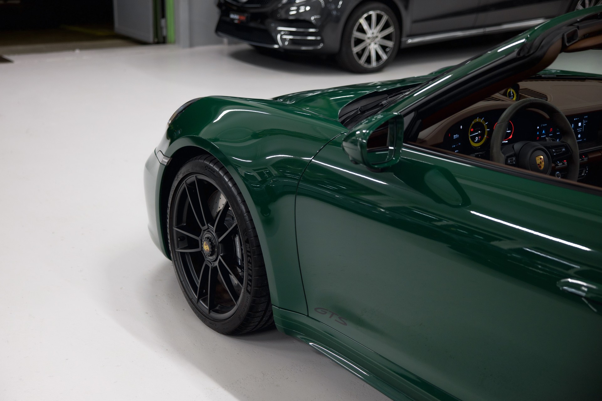 PORSCHE 911 Targa 4 GTS PDK *CH-FHZ*-image-15