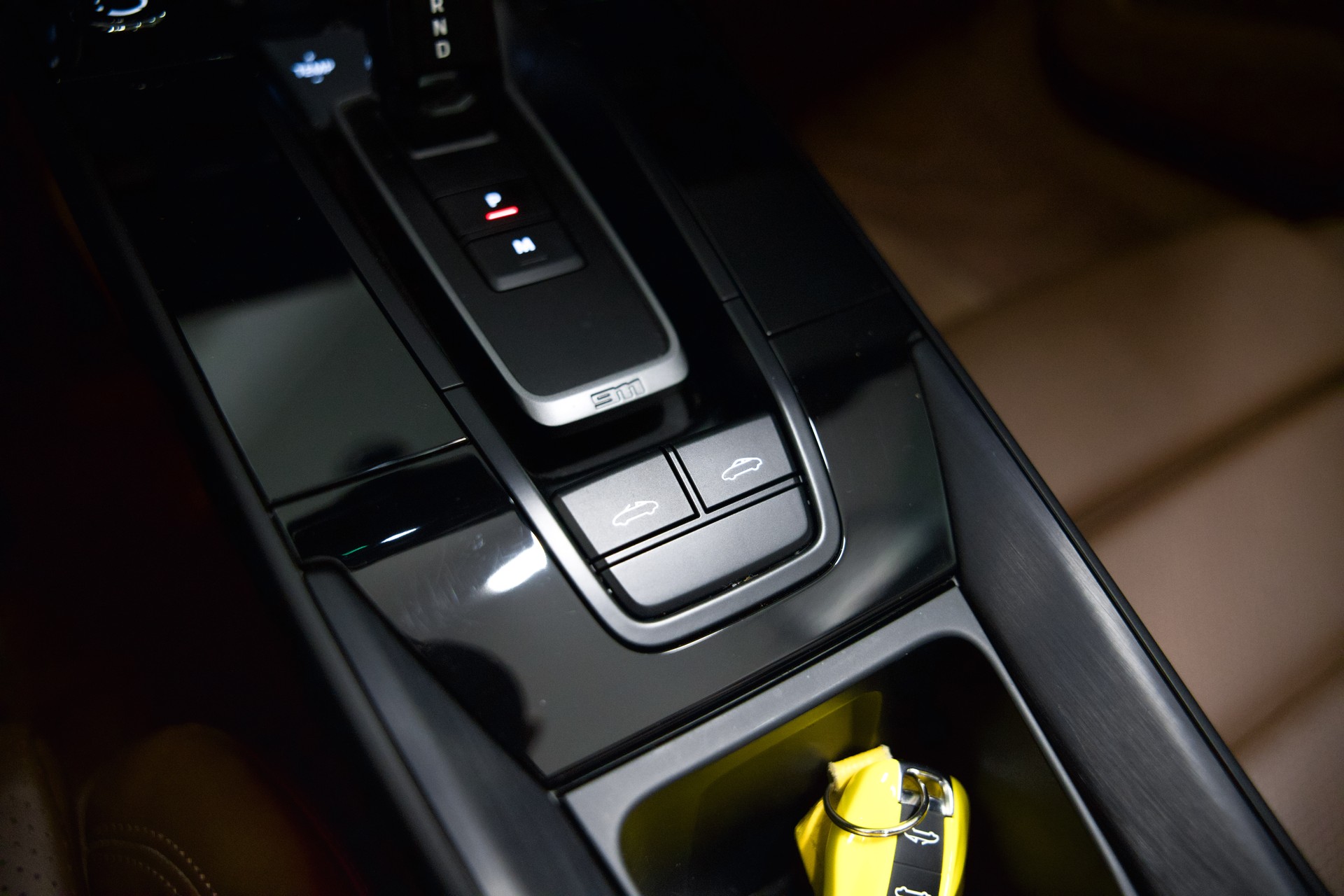 PORSCHE 911 Targa 4 GTS PDK *CH-FHZ*-image-26