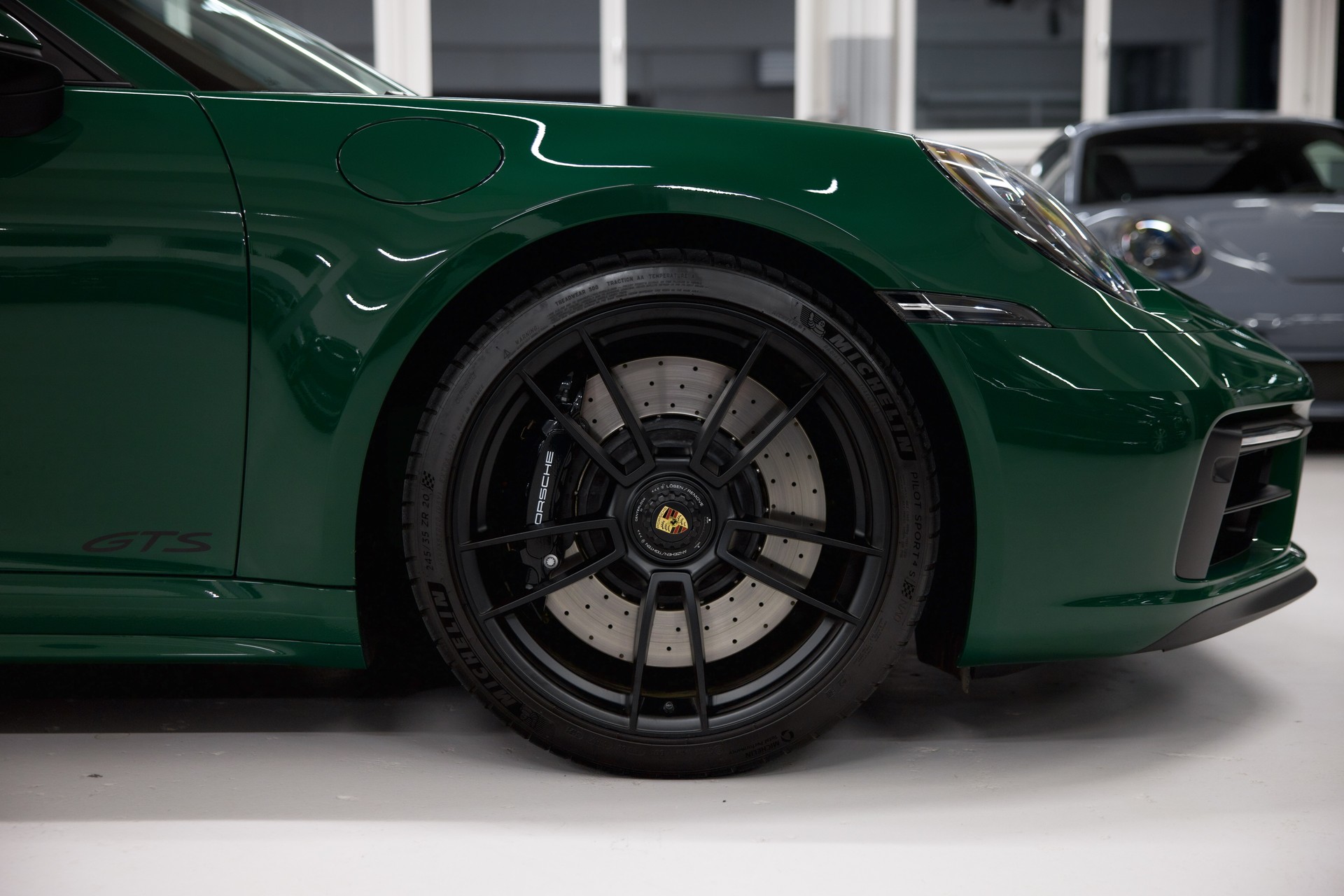 PORSCHE 911 Targa 4 GTS PDK *CH-FHZ*-image-10