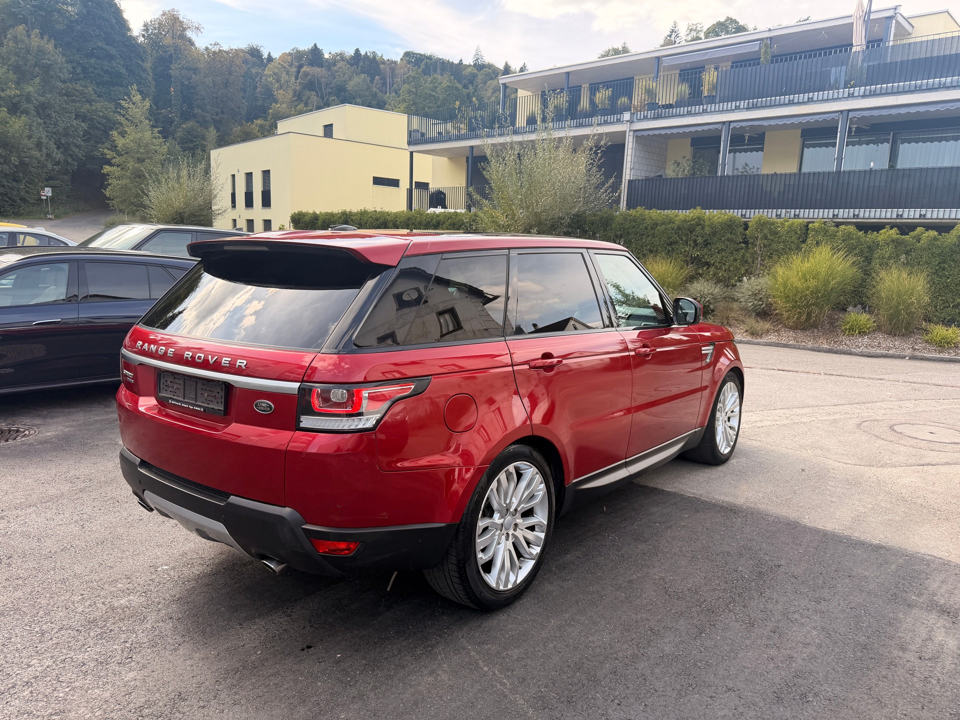 LAND ROVER Range Rover Sport 3.0 SDV6 HSE Automatic-image-4