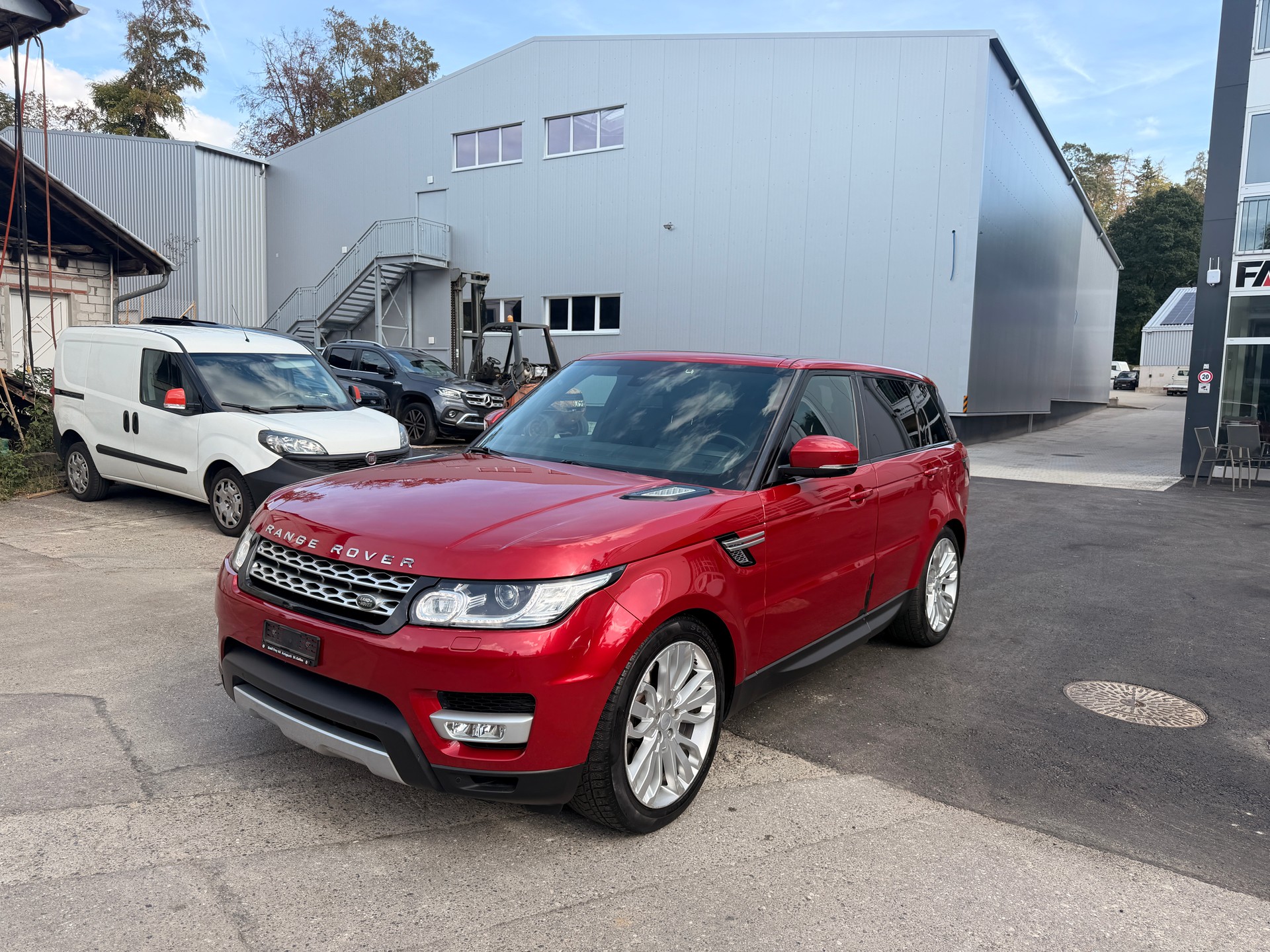 LAND ROVER Range Rover Sport 3.0 SDV6 HSE Automatic-image-1