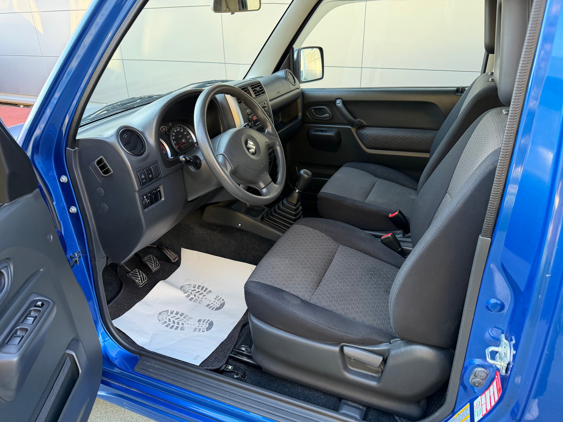 SUZUKI Jimny 1.3 16V GL Top-image-9