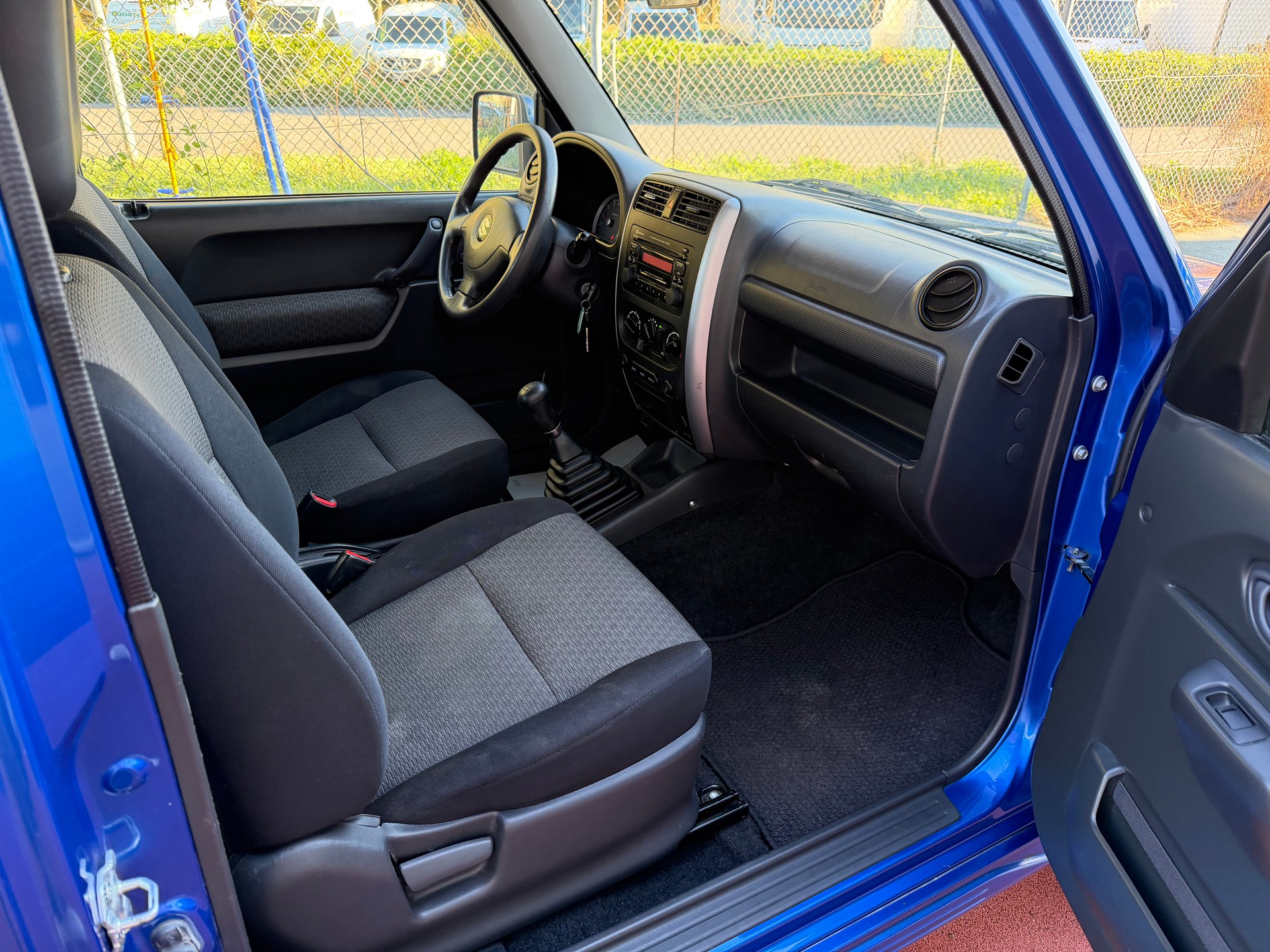 SUZUKI Jimny 1.3 16V GL Top-image-10