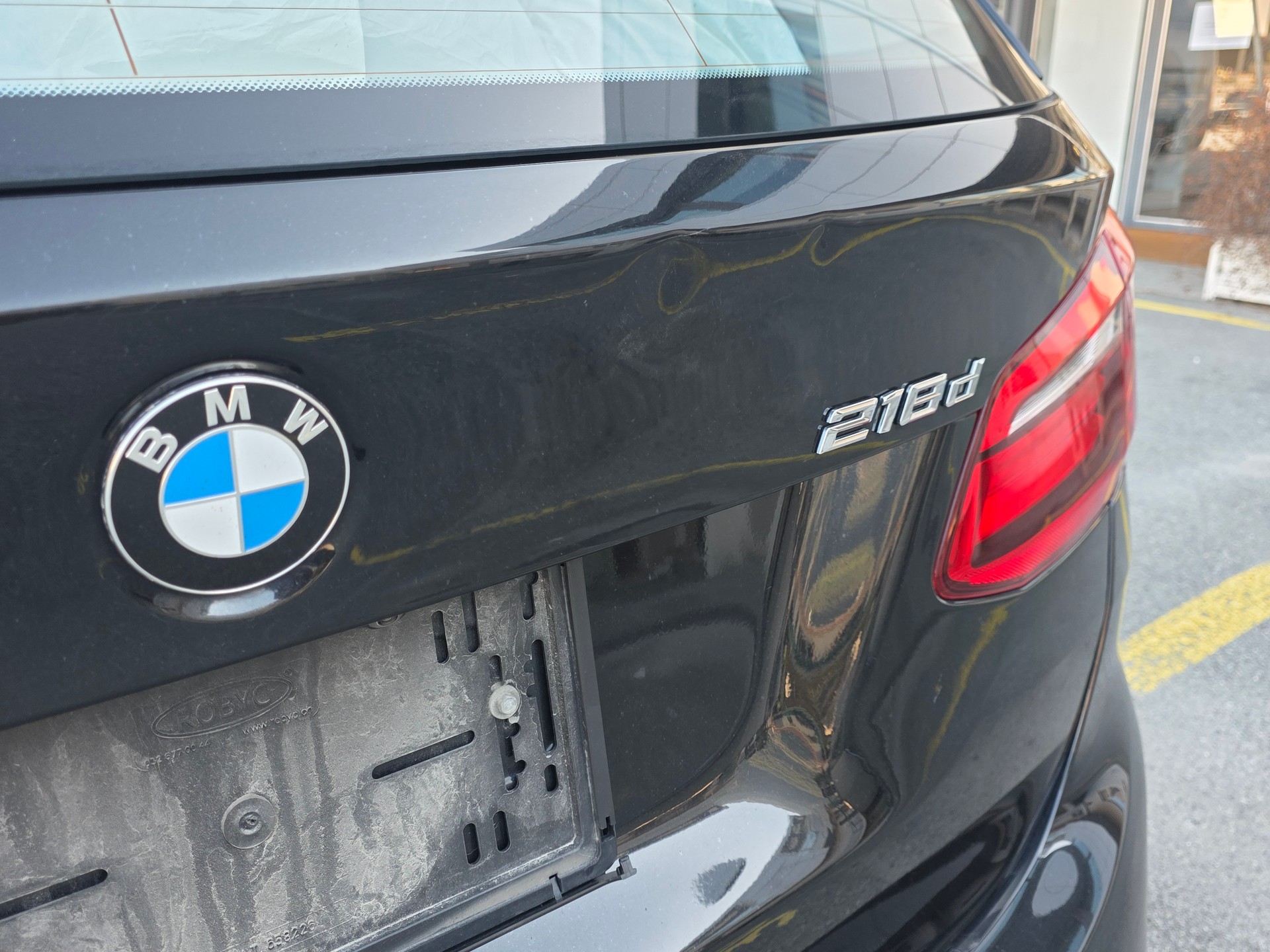 BMW 218d xDrive Active Tourer Steptronic Sport Line-image-3