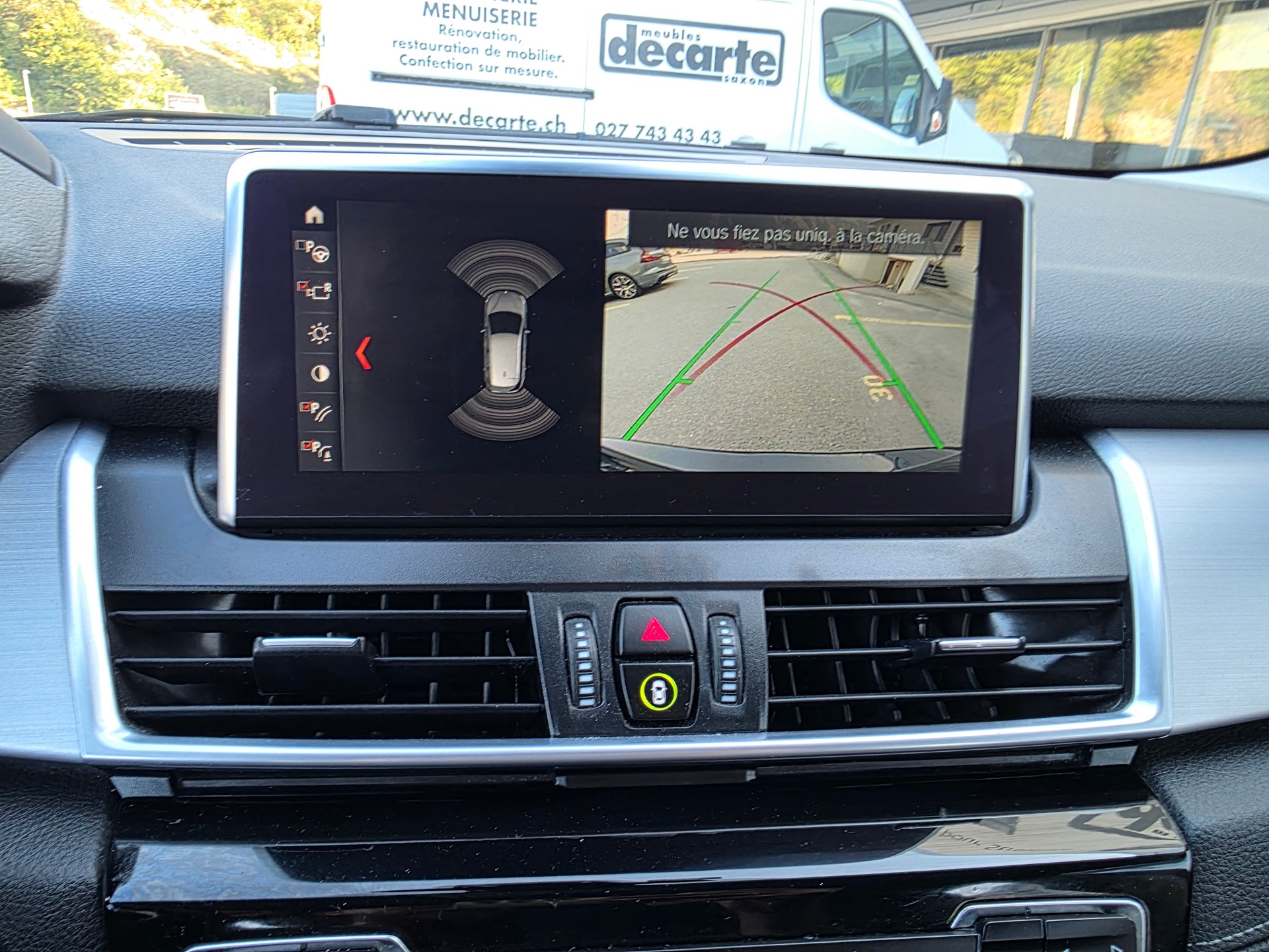 BMW 218d xDrive Active Tourer Steptronic Sport Line-image-10