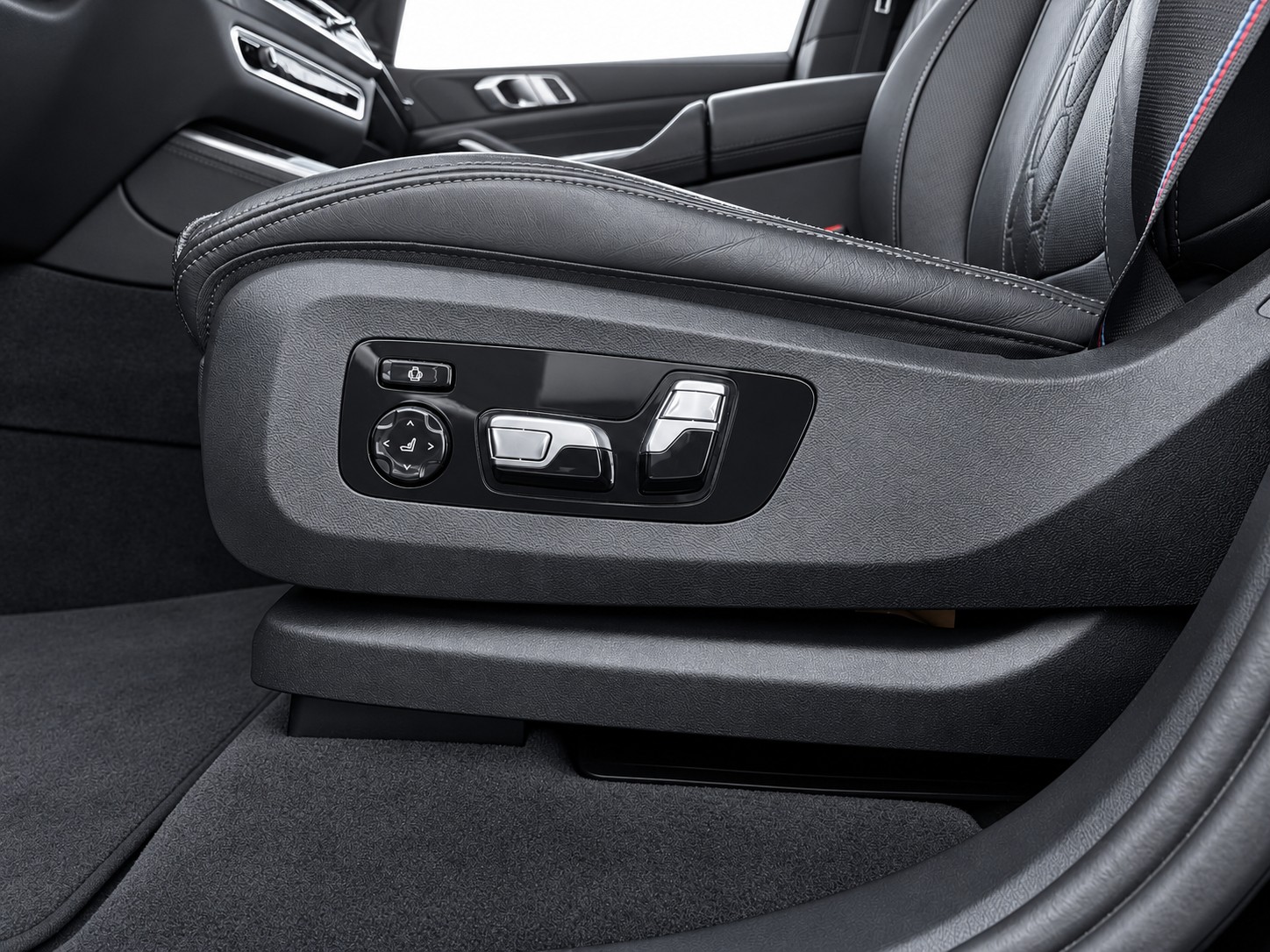 BMW X5 40d xDrive SAG *M-SPORT PRO * Panorama-Glasdach Sky Lounge* Niere Iconic Glow * CH FAHRZEUG *-image-23