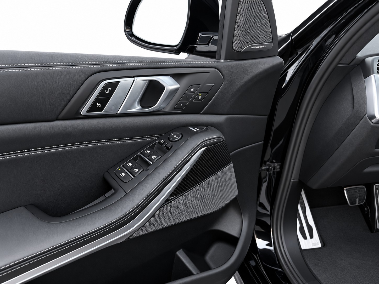 BMW X5 40d xDrive SAG *M-SPORT PRO * Panorama-Glasdach Sky Lounge* Niere Iconic Glow * CH FAHRZEUG *-image-20