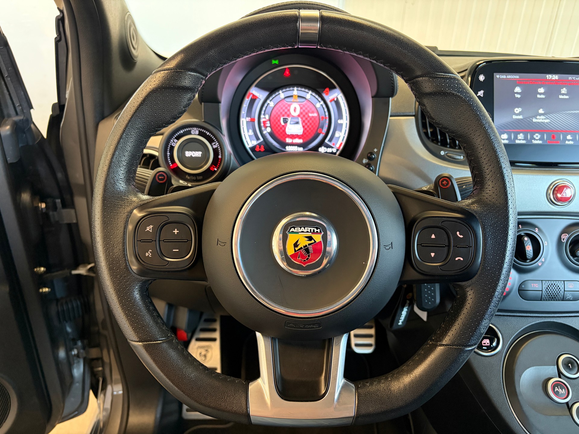FIAT 595C (Cabrio) 1.4 16V Turbo AUTOMATIK-image-20
