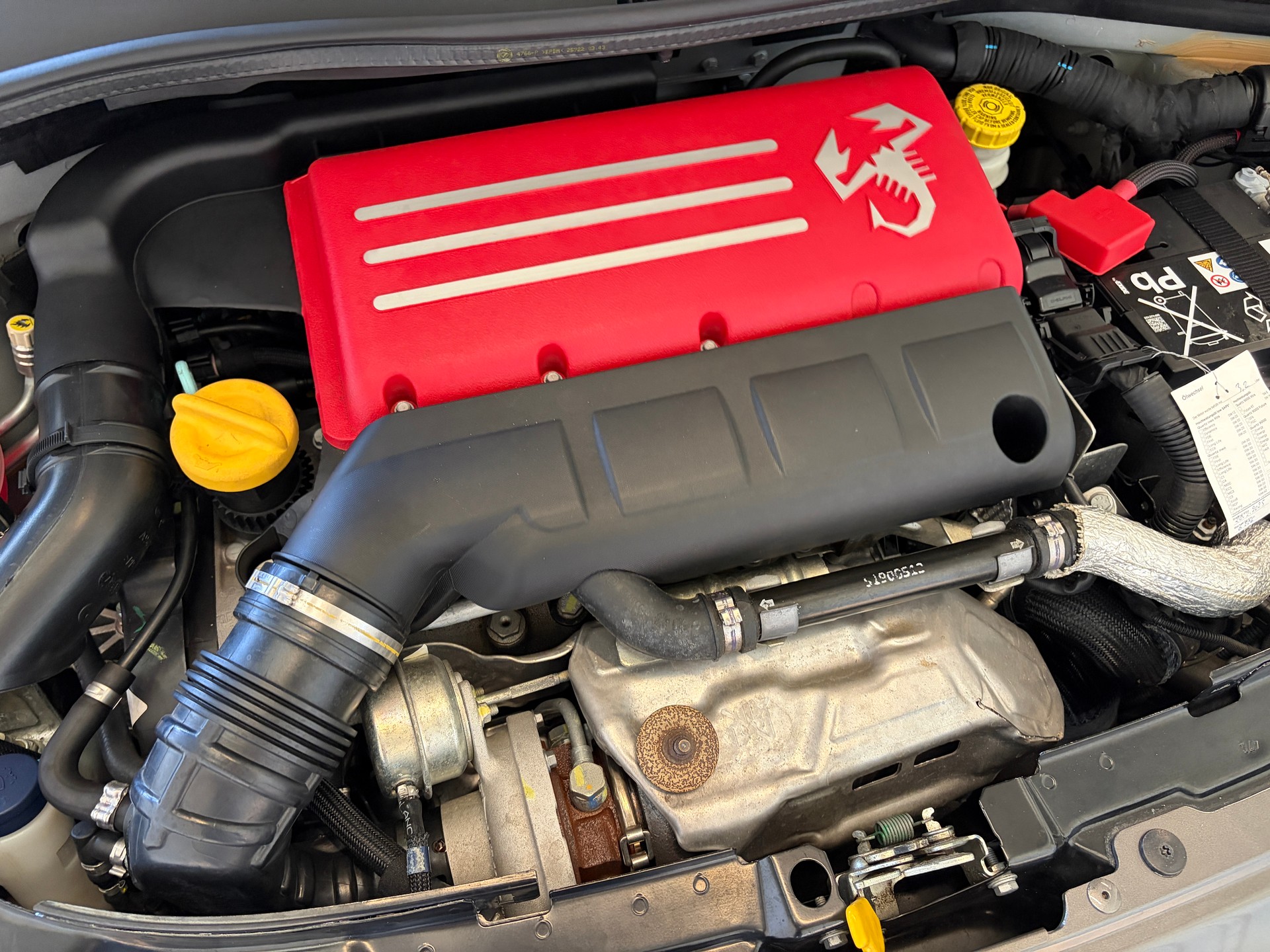FIAT 595C (Cabrio) 1.4 16V Turbo AUTOMATIK-image-21