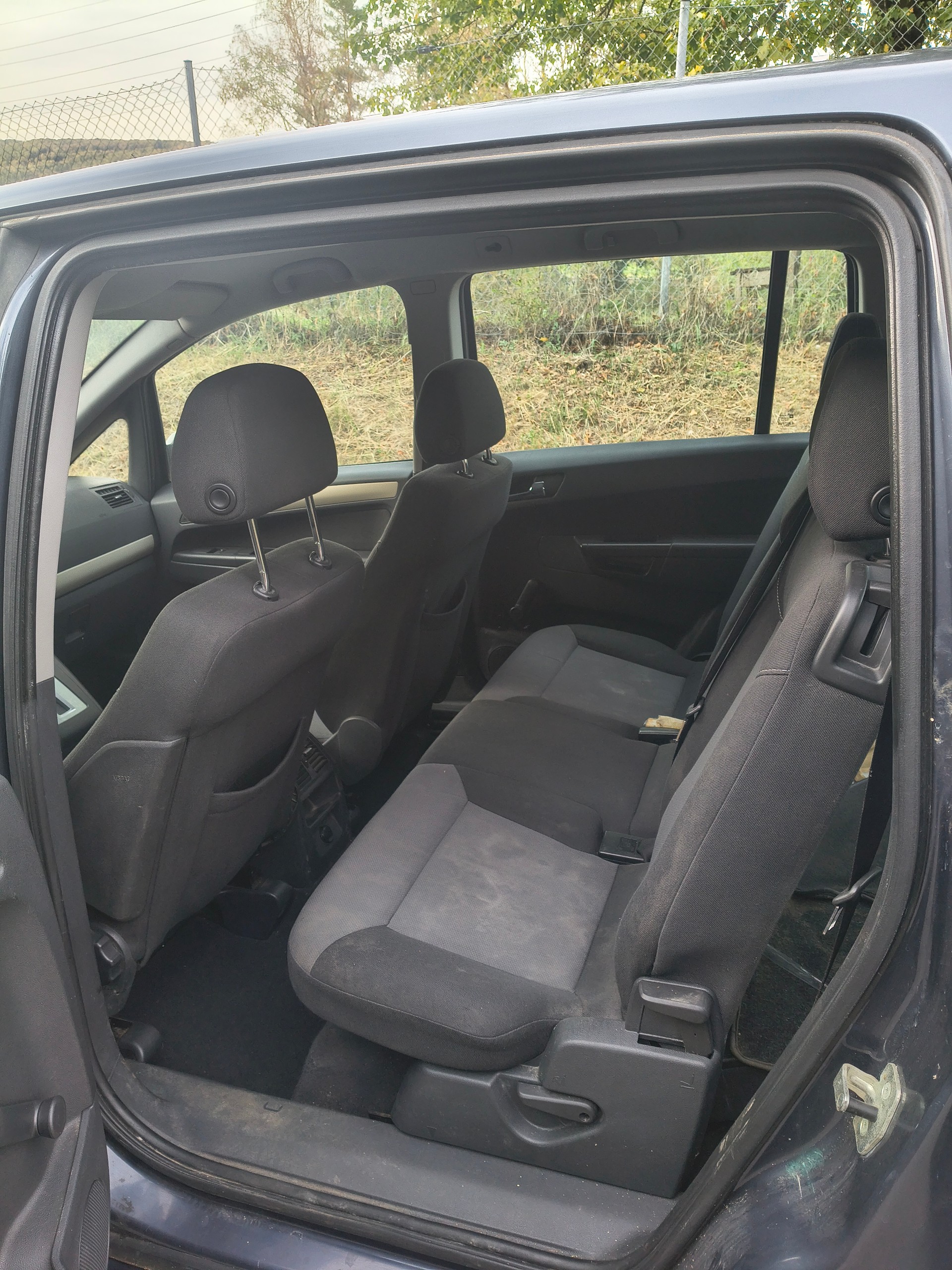 OPEL Zafira 1.9 CDTI Sport Automatic-image-9