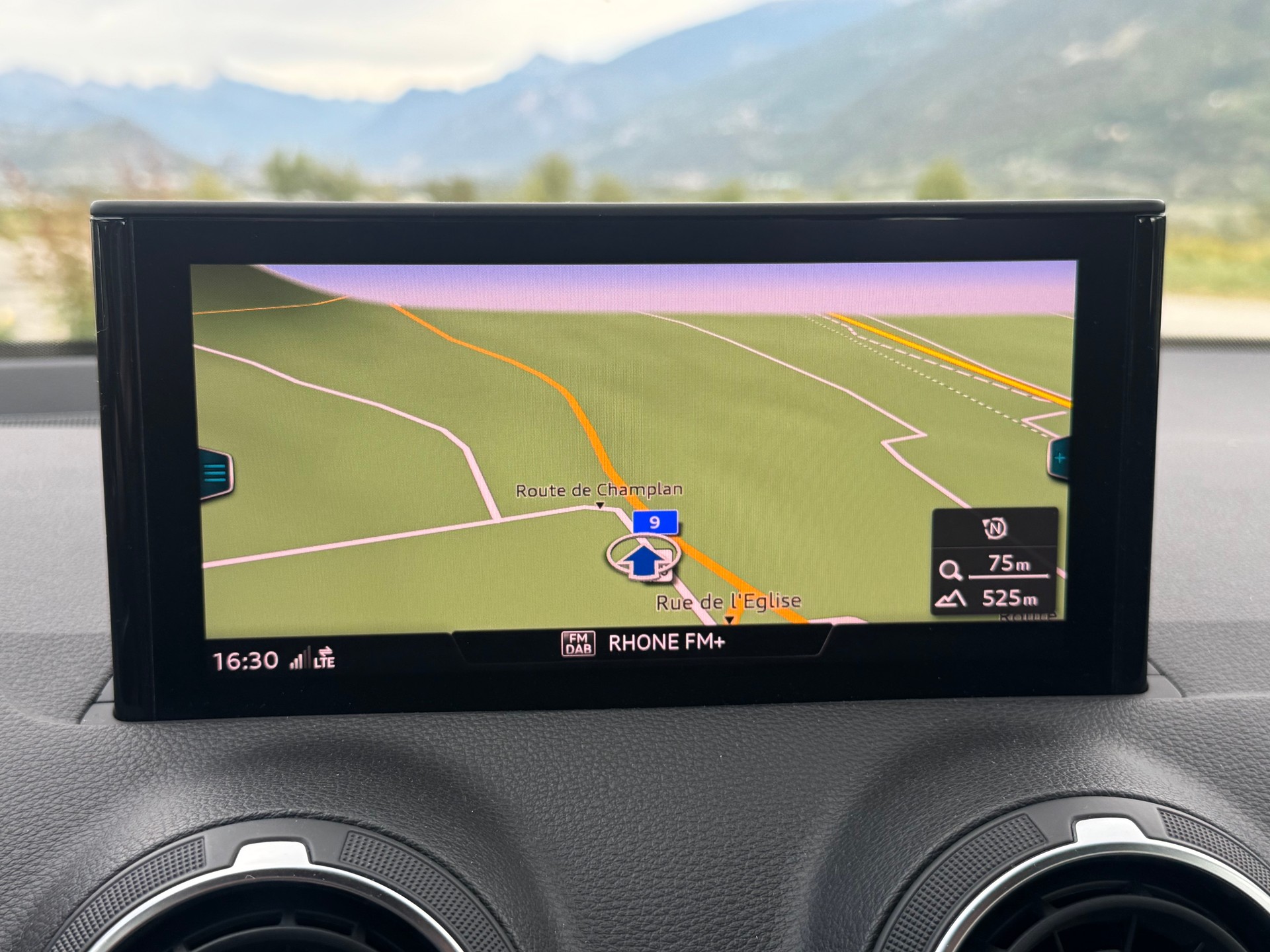 AUDI Q2 40 TFSI Sport S-Line quattro S-tronic-image-10