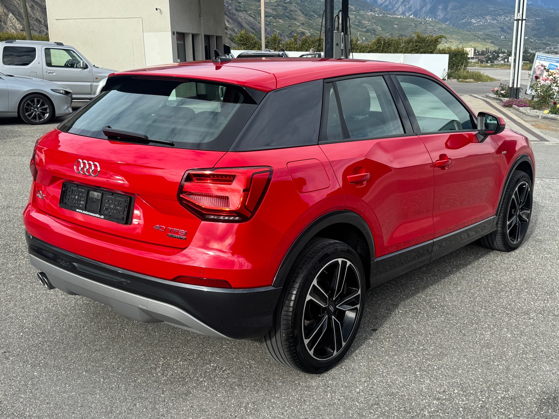 AUDI Q2 40 TFSI Sport S-Line quattro S-tronic-image-2