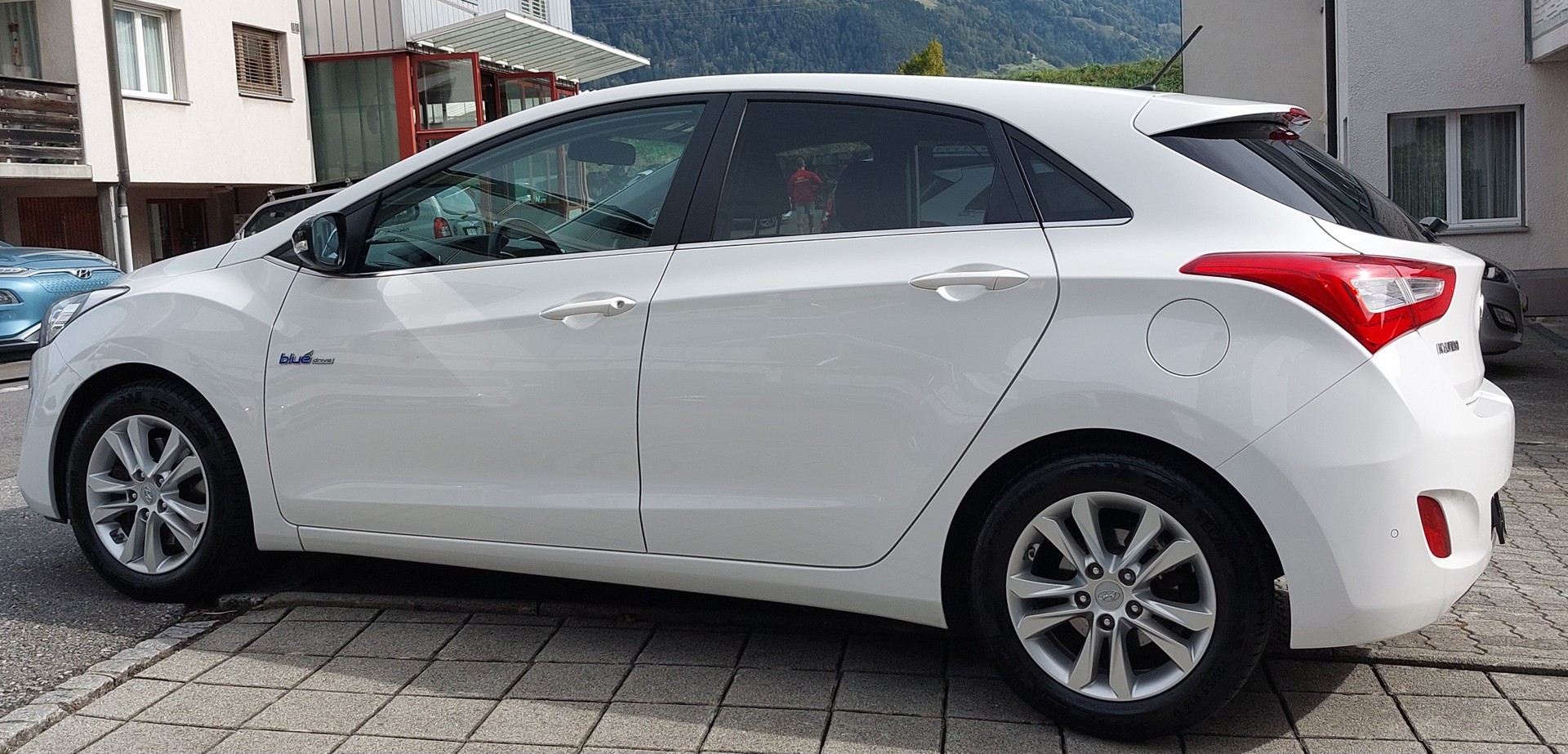 HYUNDAI i30 1.6 GDI GO!-image-8