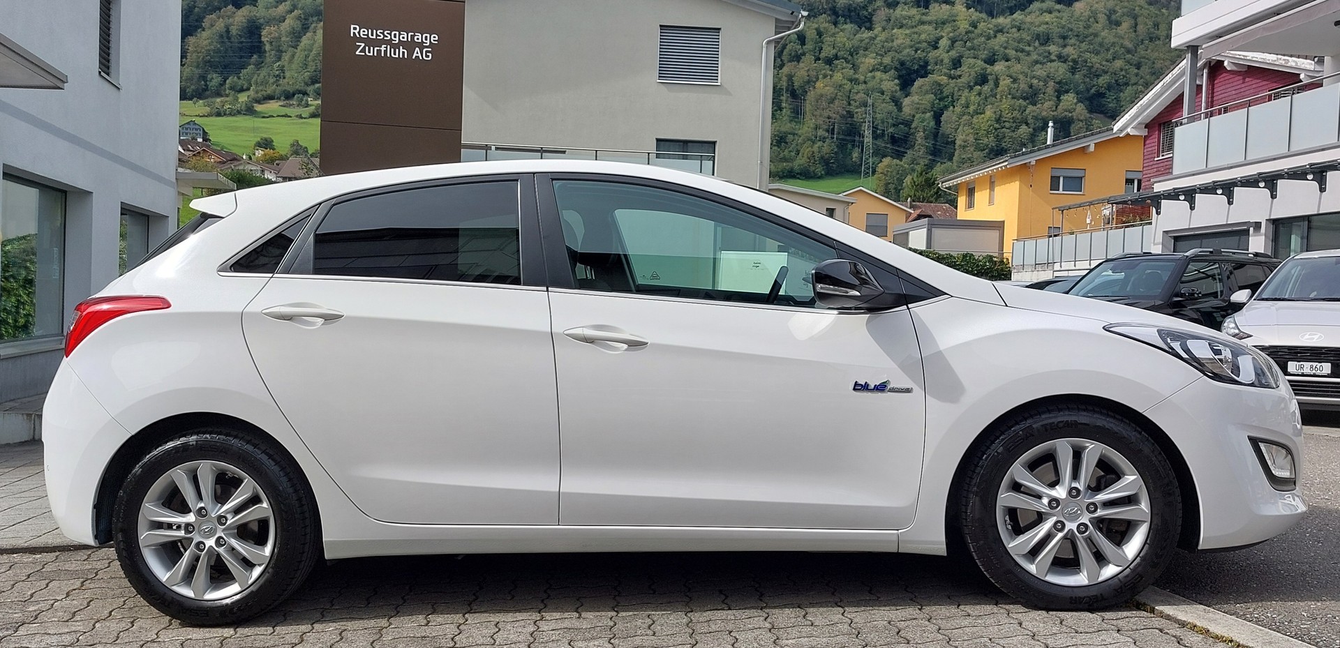 HYUNDAI i30 1.6 GDI GO!-image-3