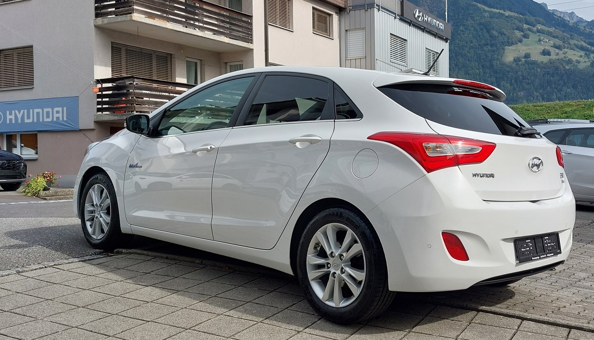 HYUNDAI i30 1.6 GDI GO!-image-7